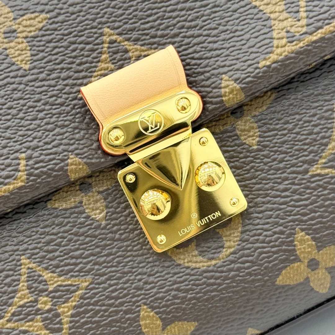 Louis Vuitton Nano Madeleine M28426 - DesignerGu
