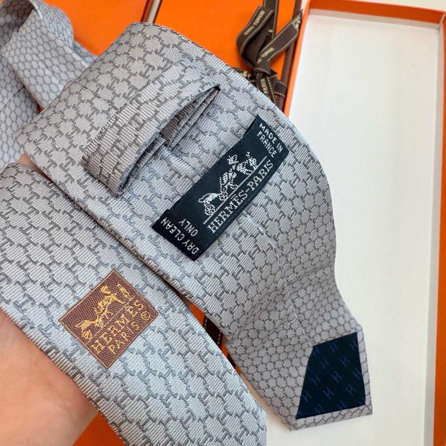 Hermes Dancing H Tie - DesignerGu