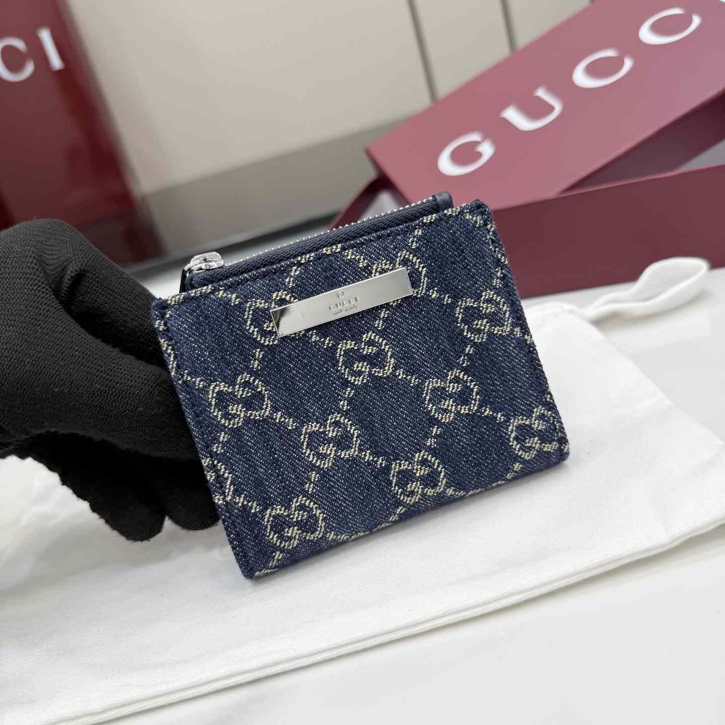 Gucci Small Wallet With Gucci Plaque - DesignerGu