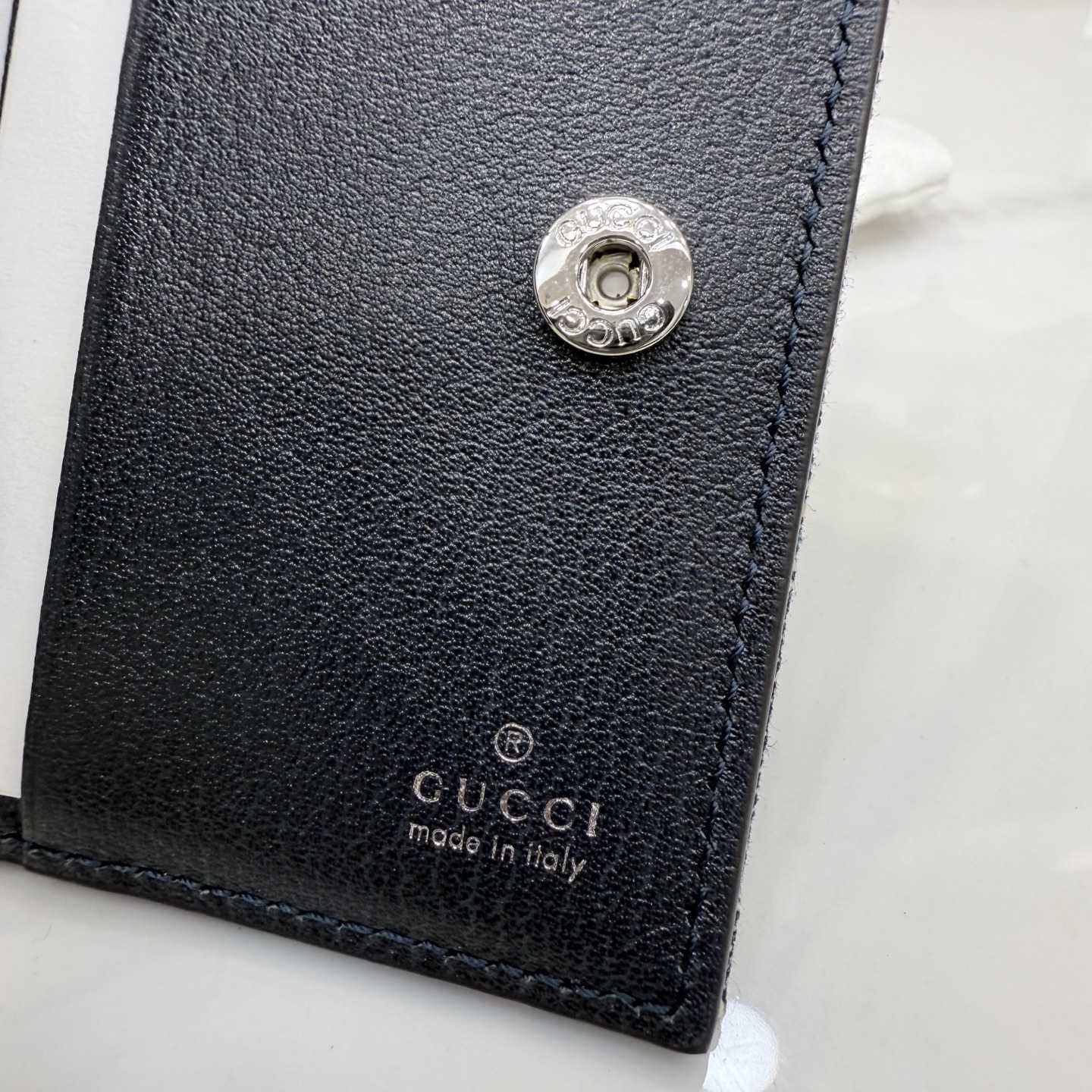 Gucci Small Wallet With Gucci Plaque - DesignerGu
