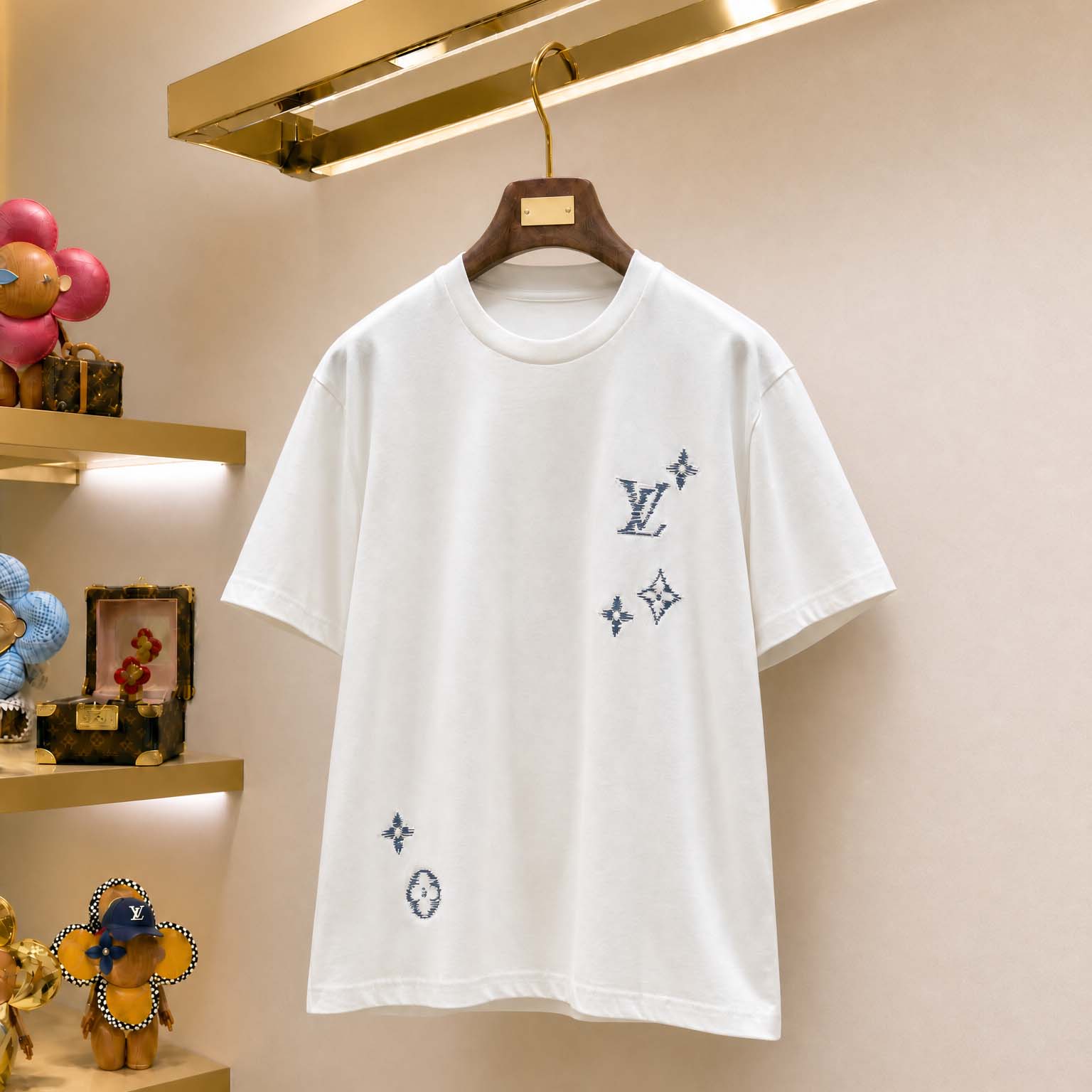 Louis Vuitton Embroidered Signature T-Shirt   1AK7FW - DesignerGu
