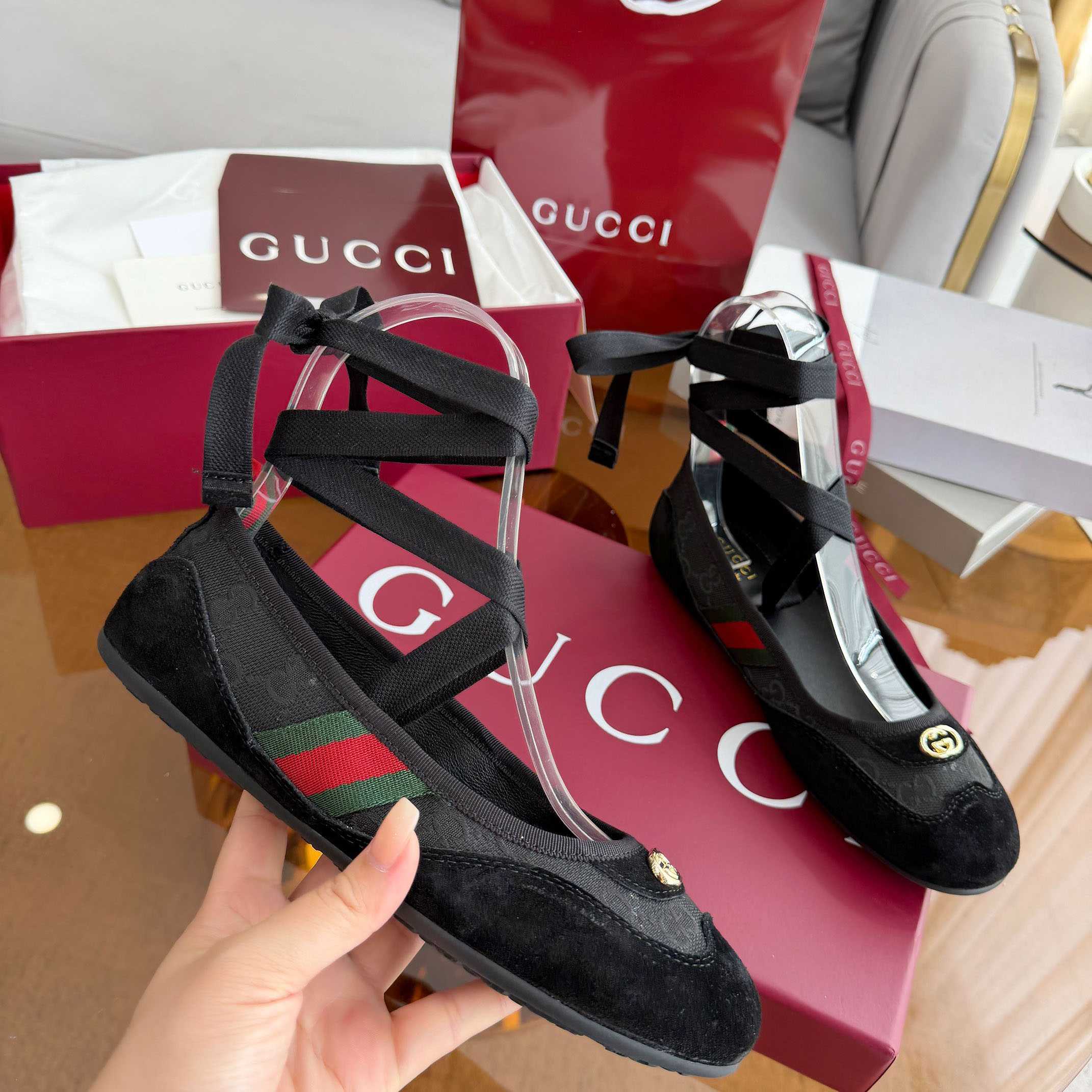  Gucci Shift Ballerina - DesignerGu