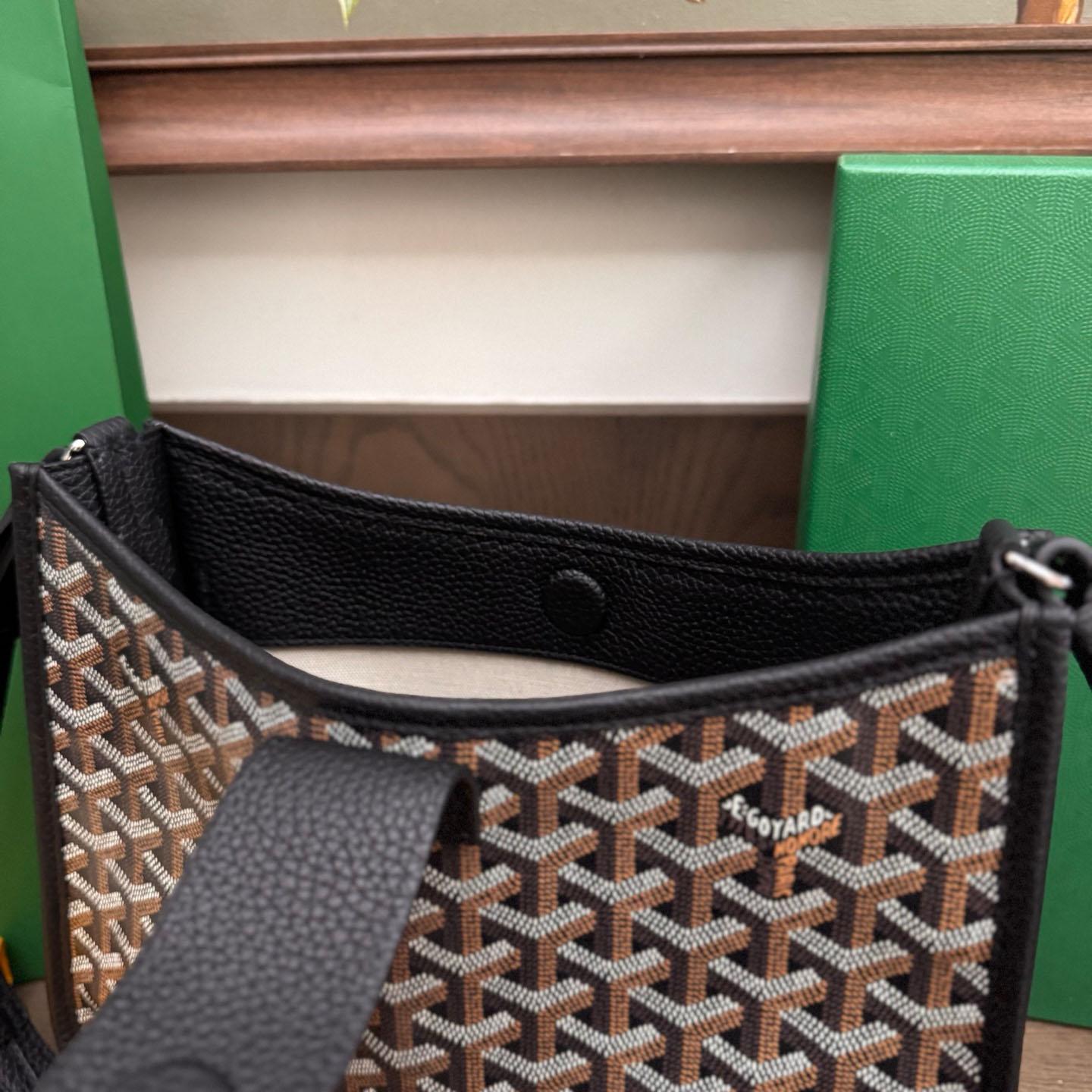 Goyard Musette Bag - DesignerGu