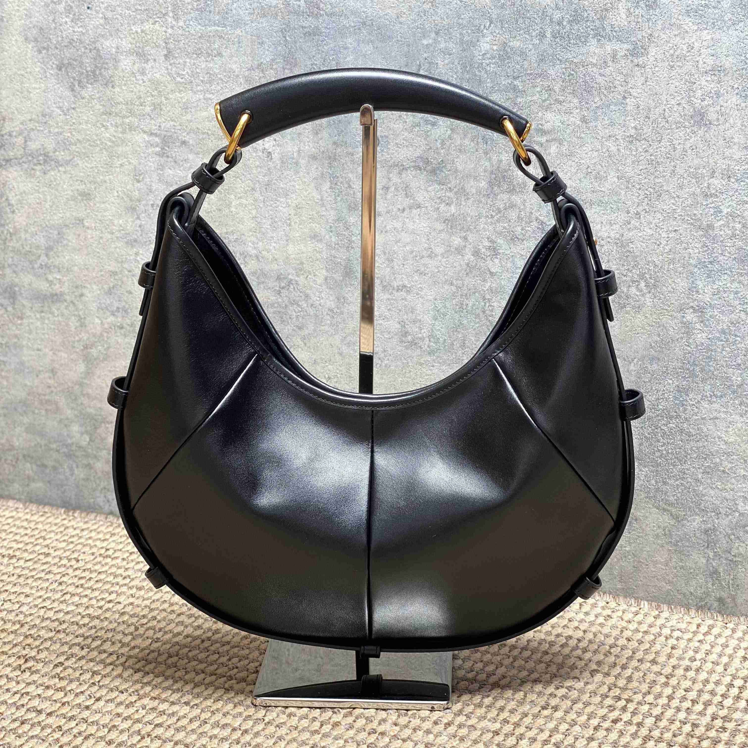 Saint Laurent MOMBASA Medium In Leather - DesignerGu