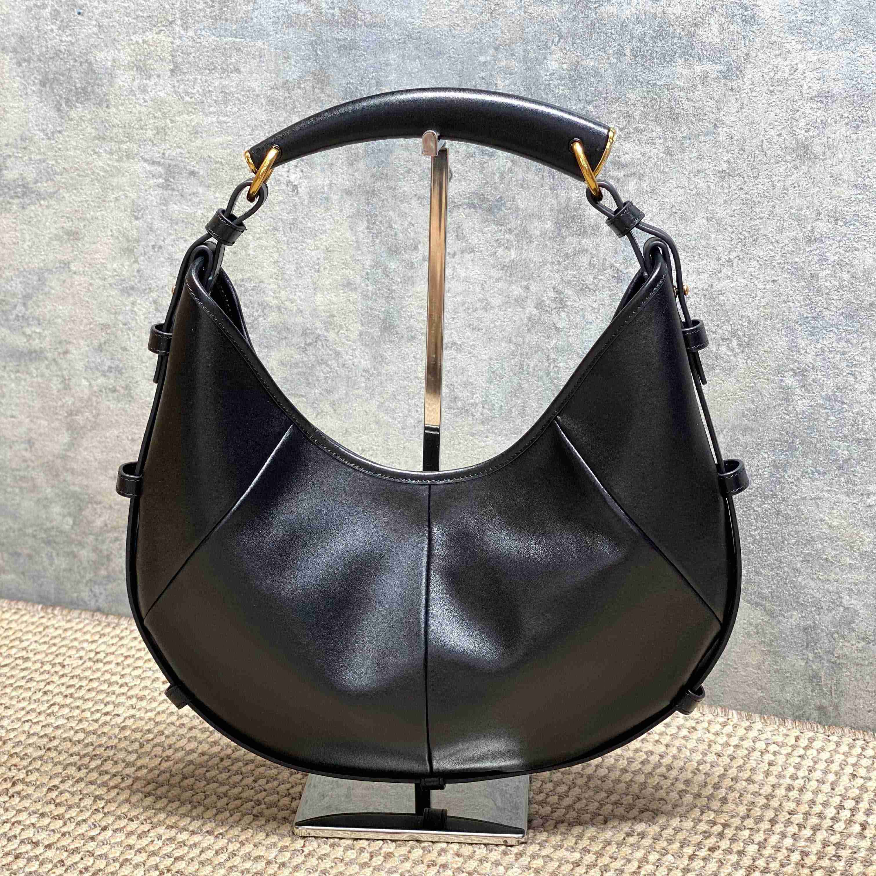 Saint Laurent MOMBASA Medium In Leather - DesignerGu