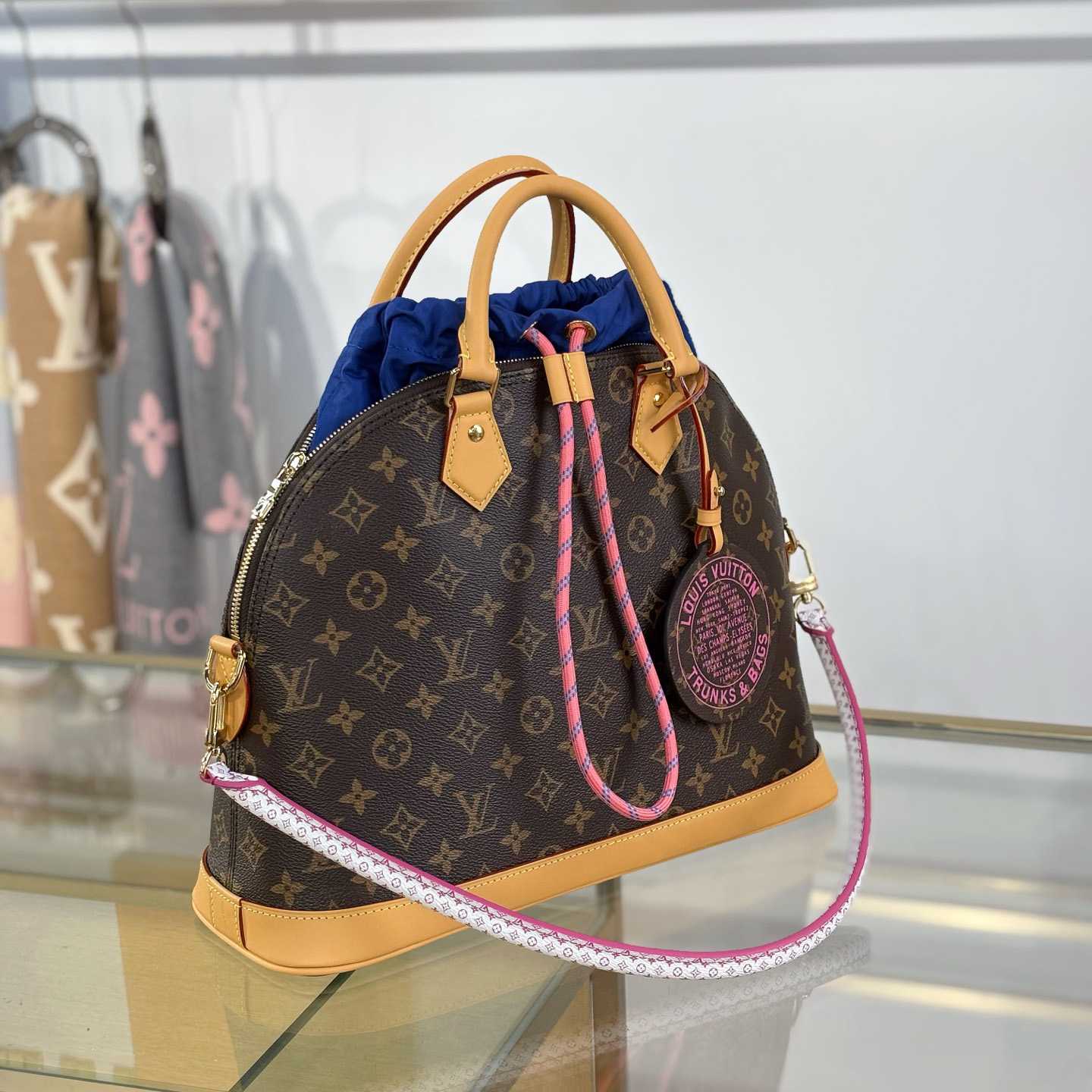 Louis Vuitton Alma MM M27327 - DesignerGu