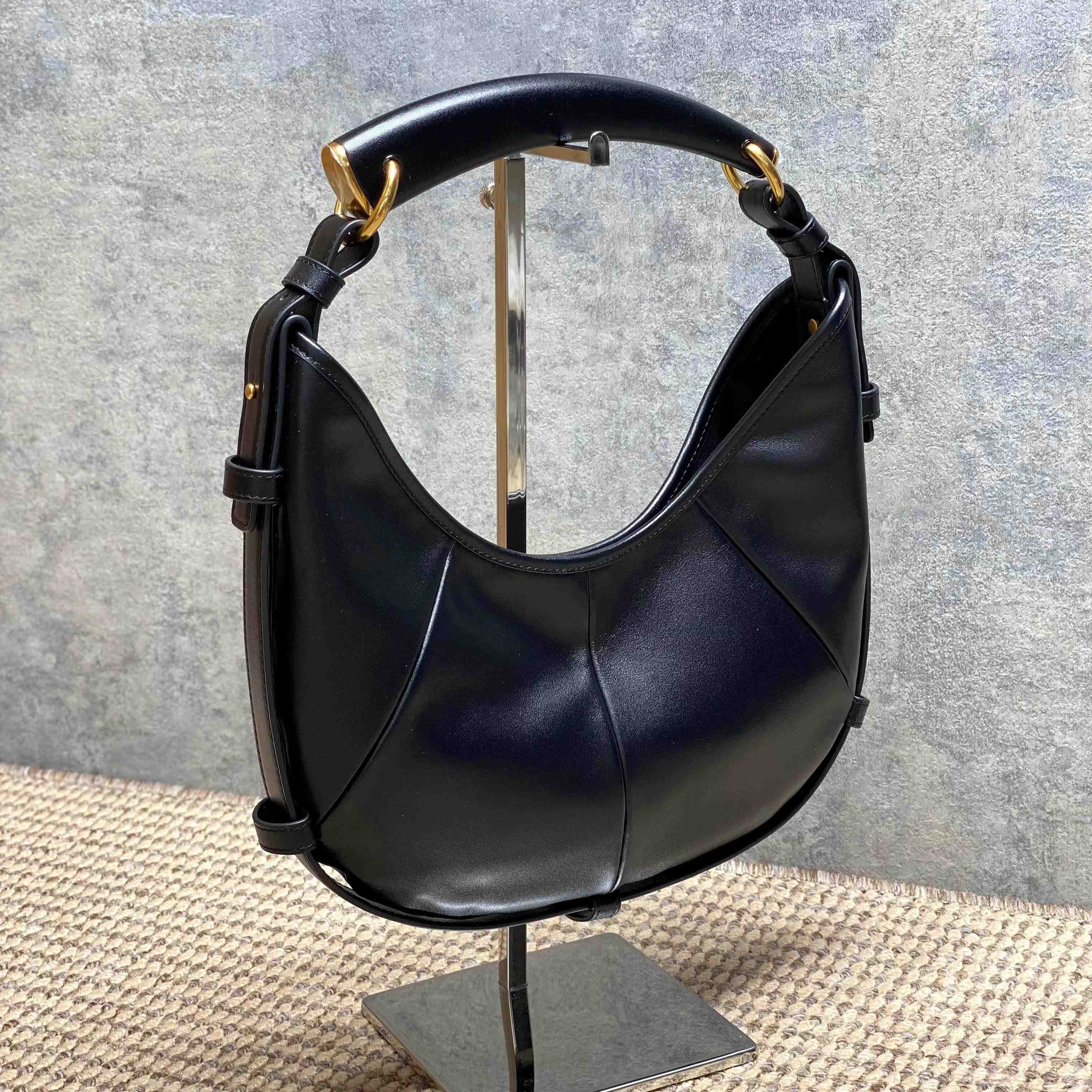 Saint Laurent MOMBASA Small In Leather - DesignerGu
