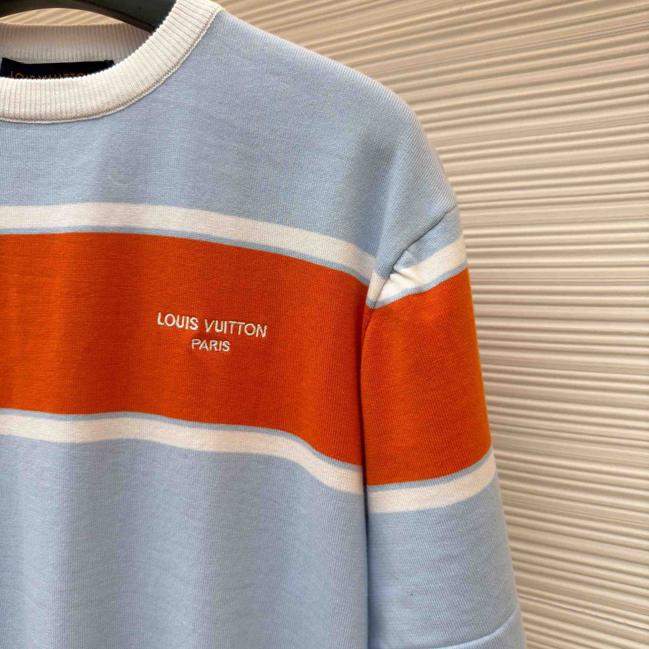Louis Vuitton Striped Short-Sleeved T-Shirt 1AK7IC - DesignerGu