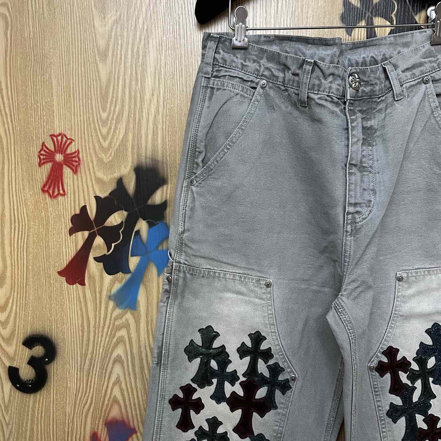 Chrome Hearts  Jeans  - DesignerGu