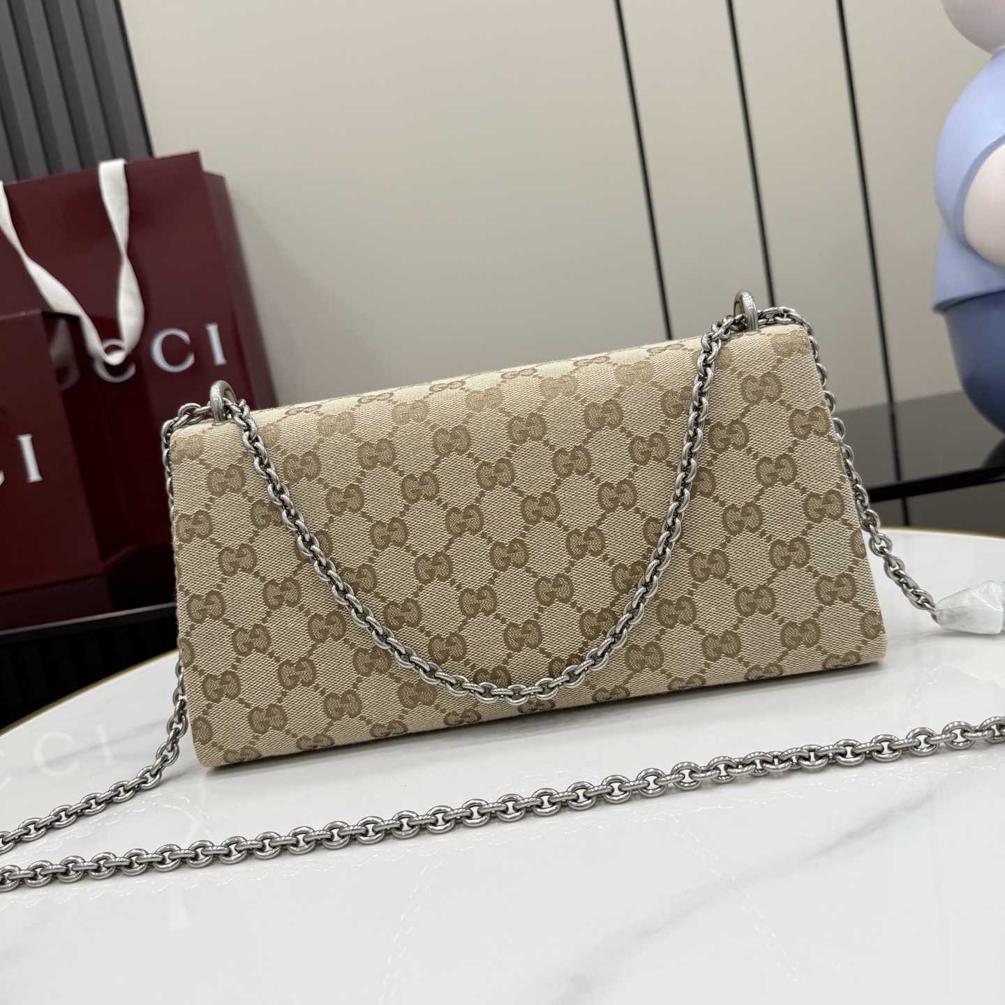 Gucci Dionysus Medium Shoulder Bag - DesignerGu