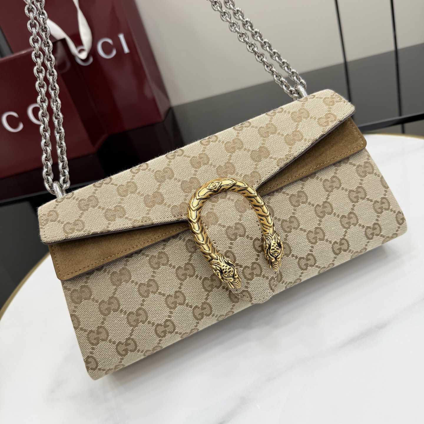 Gucci Dionysus Medium Shoulder Bag - DesignerGu