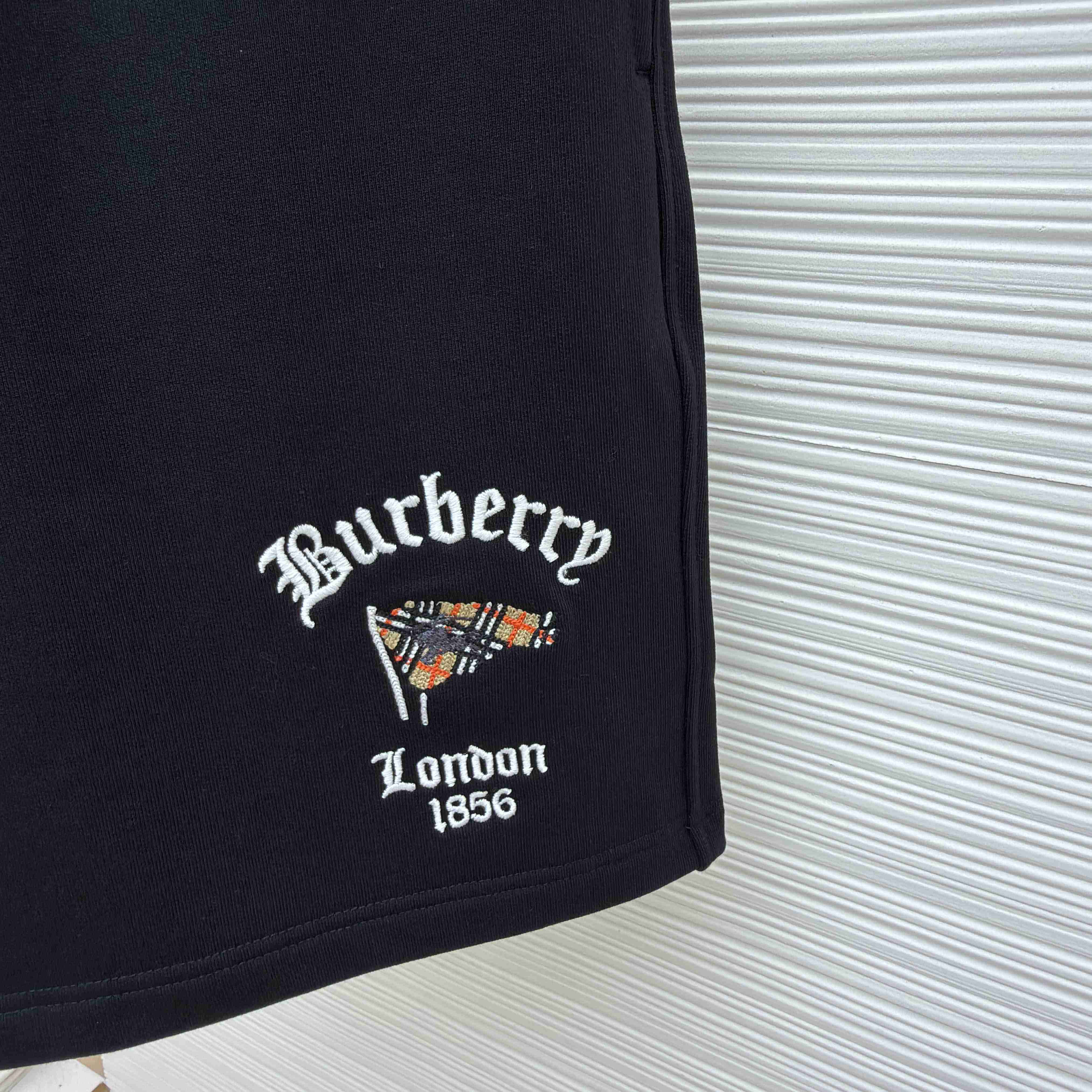 Burberry Check Flag Cotton Shorts - DesignerGu