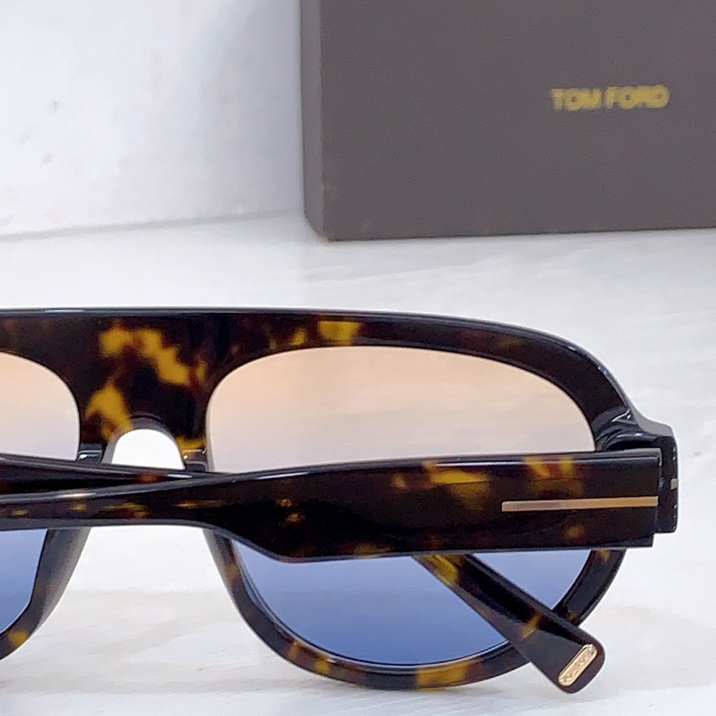 Tom Ford FT1102 Sunglasses - DesignerGu