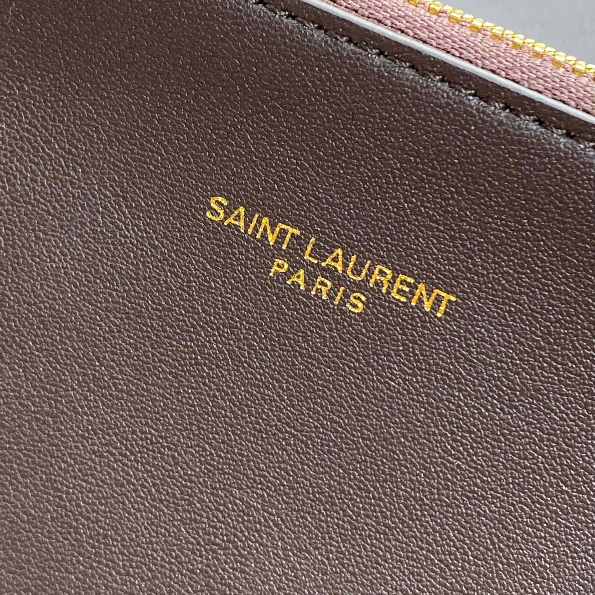 Saint Laurent LE 5 À 7 Supple LARGE In Grained Leather - DesignerGu