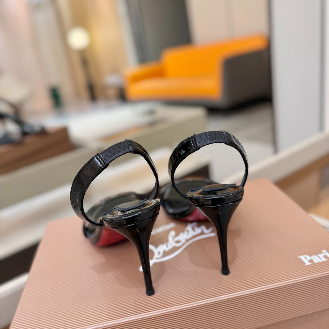 Christian Louboutin Marilyn Leather Sandals - DesignerGu