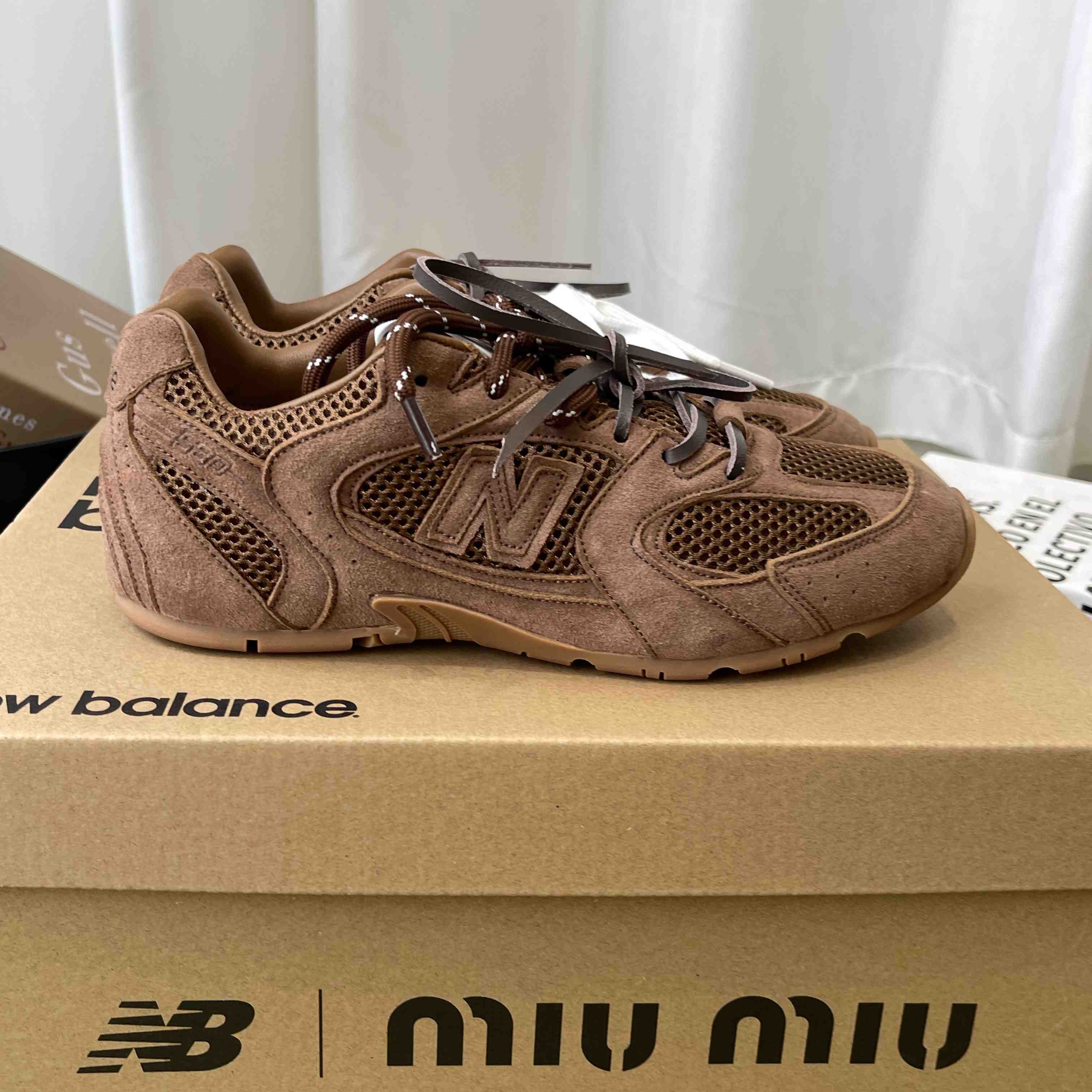 New Balance X Miu Miu 530 SL Suede And Mesh Sneakers - DesignerGu