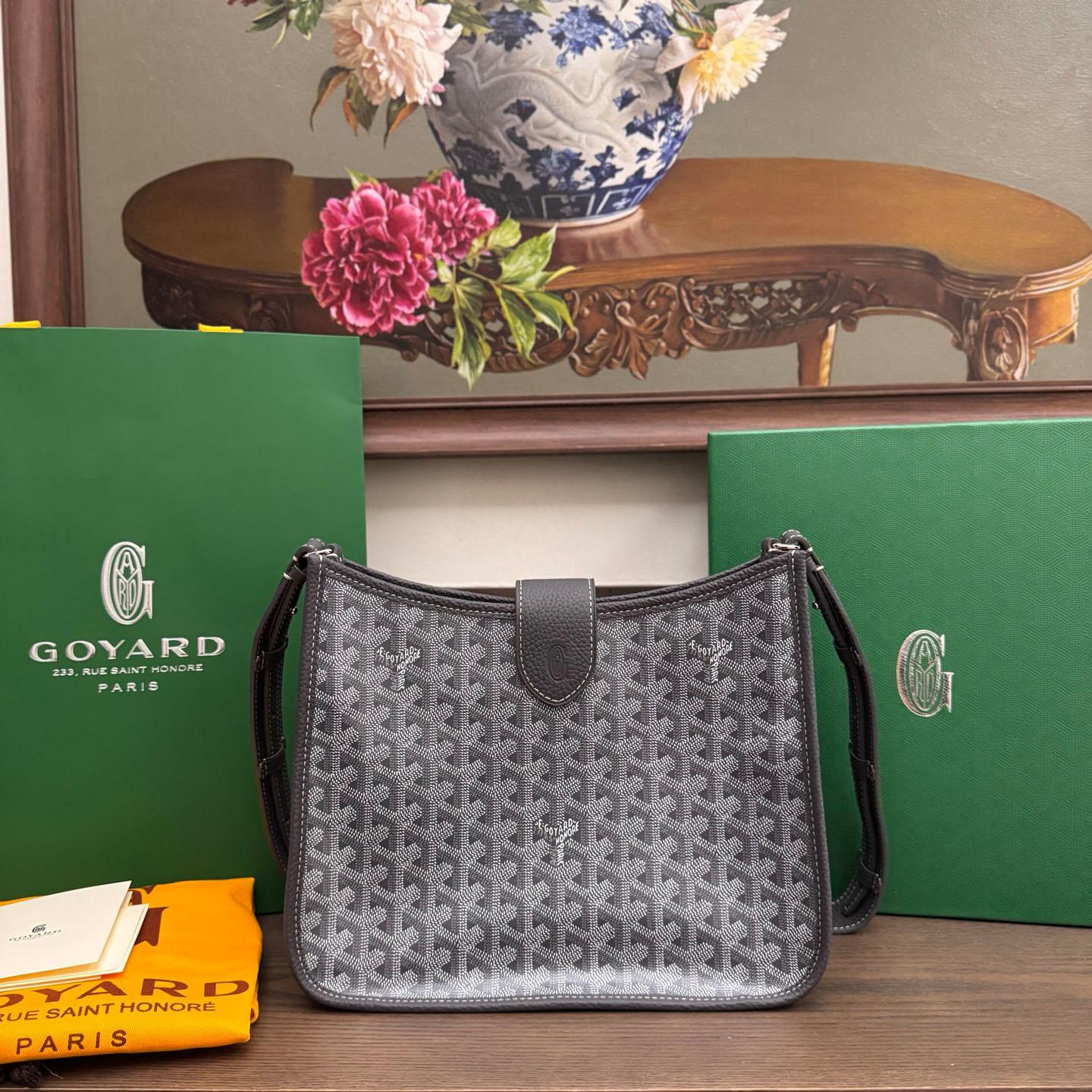 Goyard Musette Bag - DesignerGu