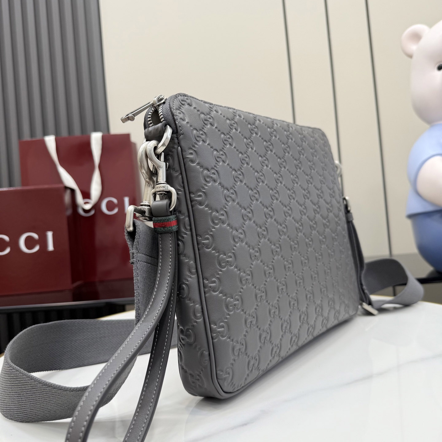 Gucci GG Emblem Medium Crossbody Bag 850214 - DesignerGu