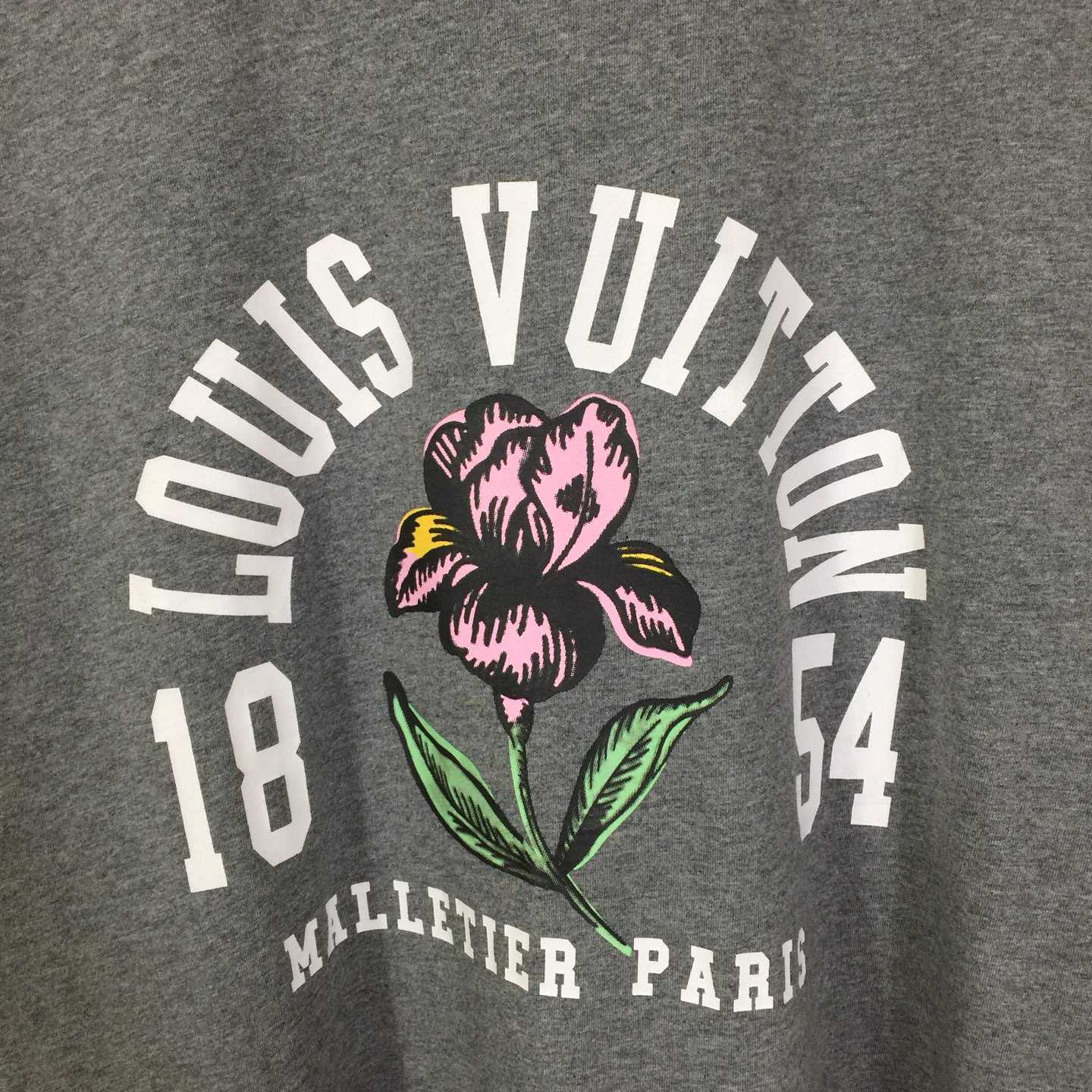 Louis Vuitton Iris Print T-Shirt   1AJZF8 - DesignerGu