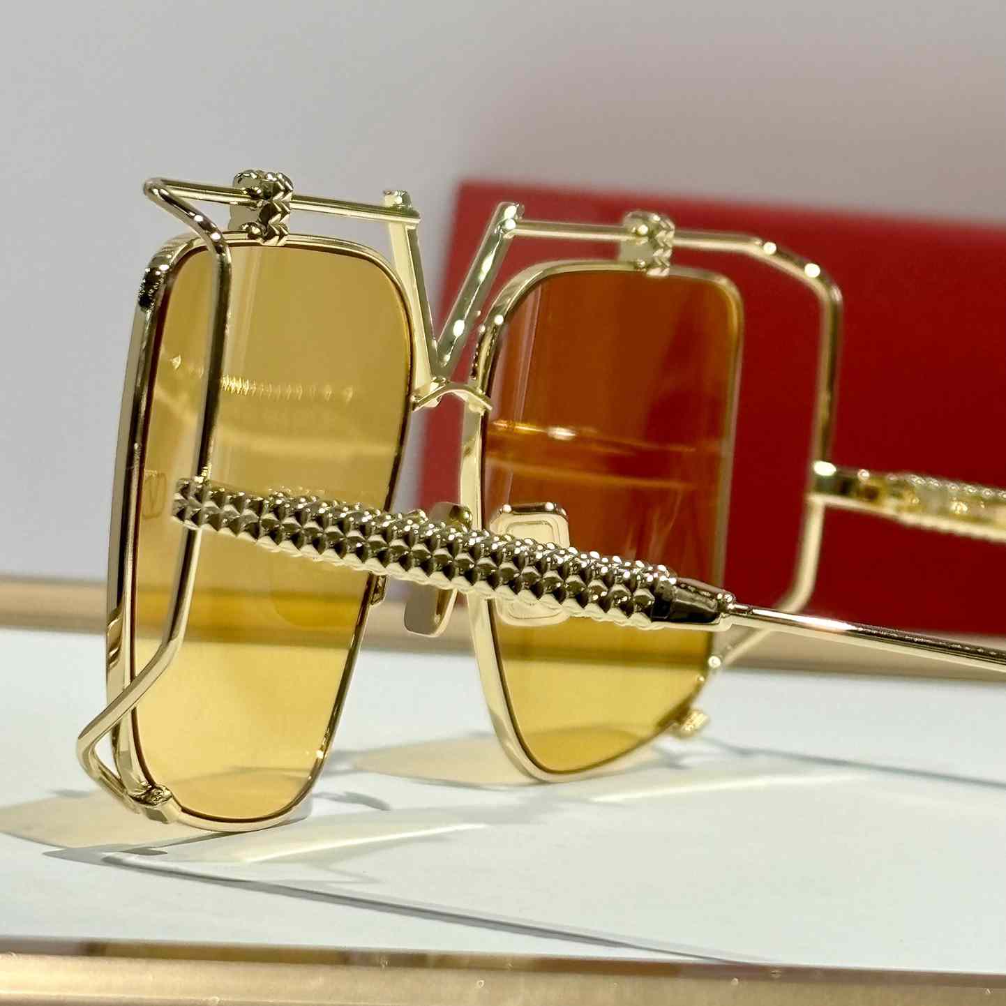 Valent V-LIGHT VLS-116 Oversize Frame Sunglasses - DesignerGu