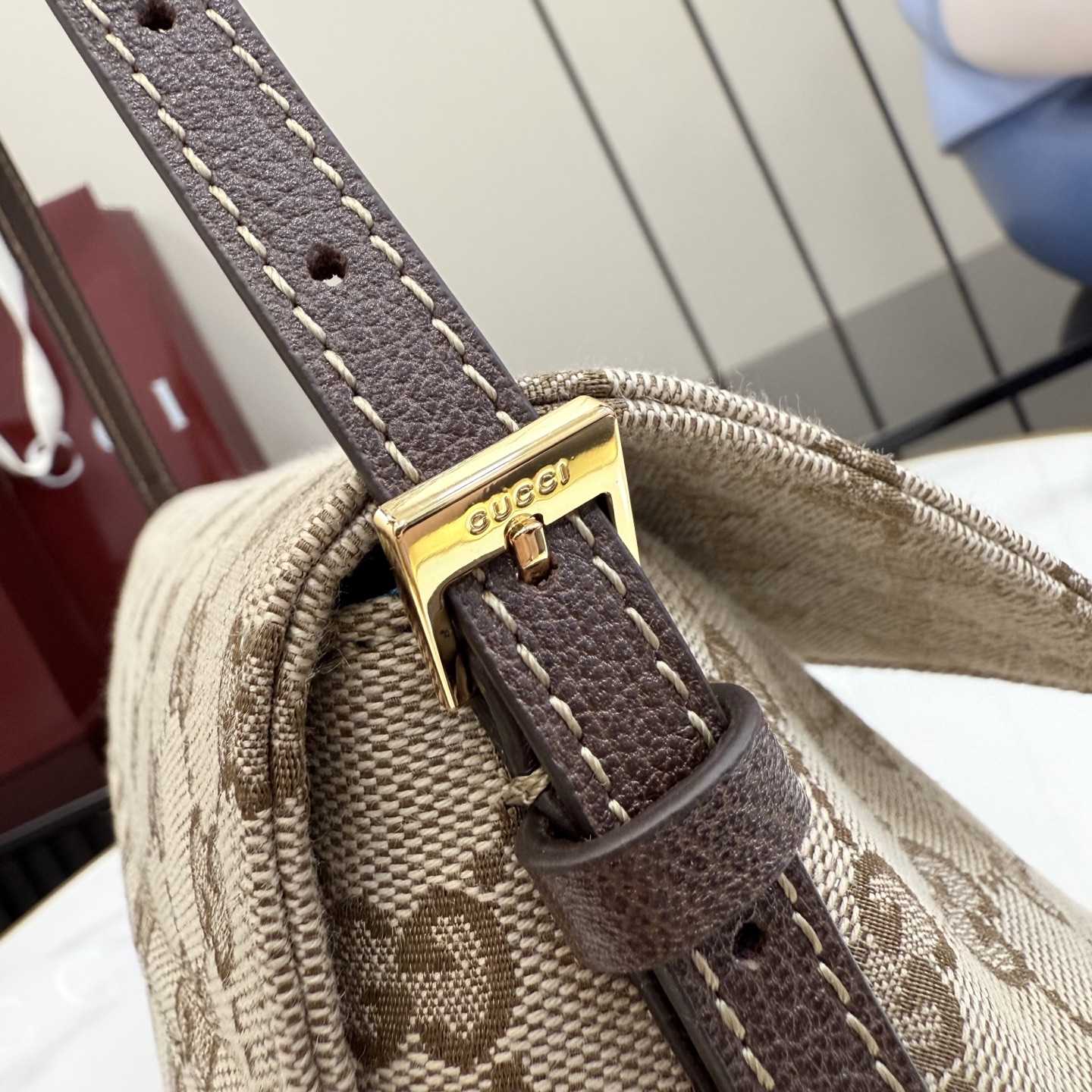 Gucci Madison Medium Shoulder Bag - DesignerGu