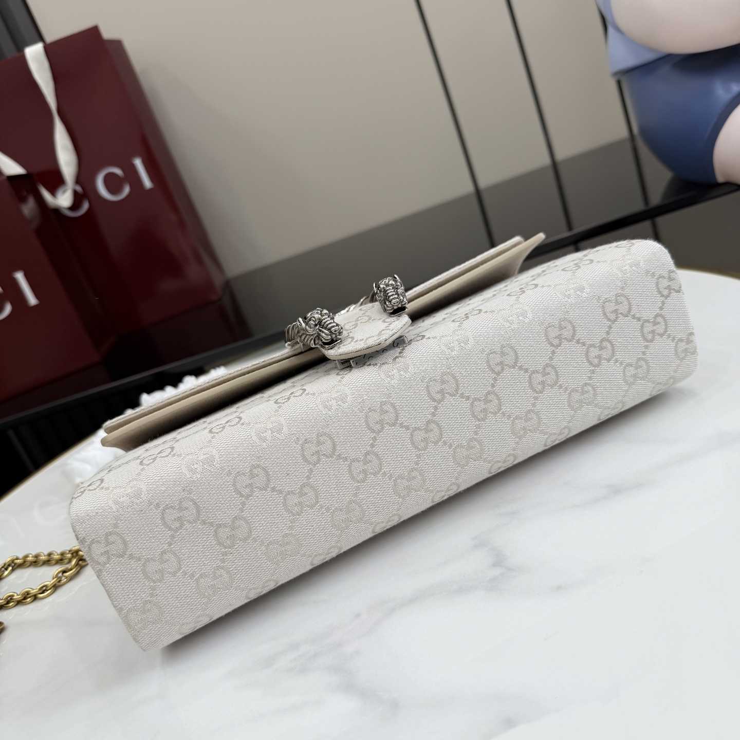 Gucci Dionysus Medium Shoulder Bag - DesignerGu