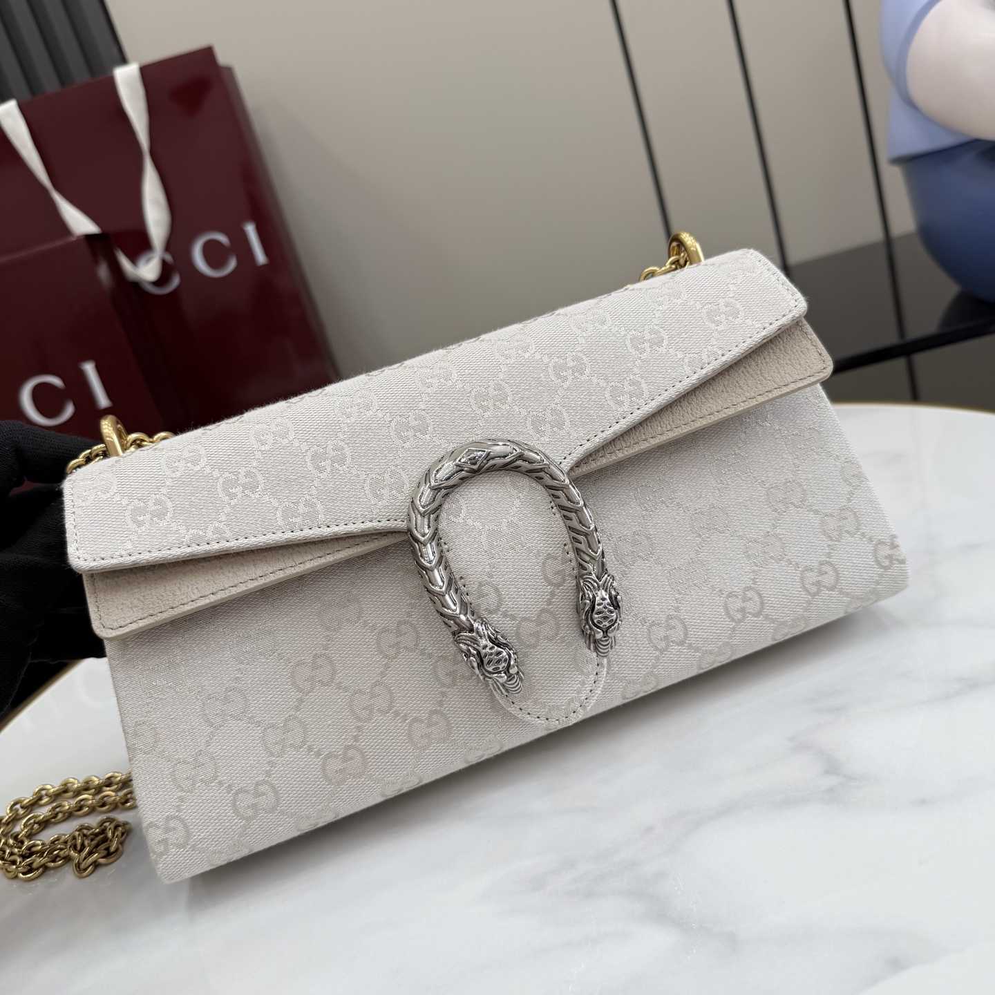 Gucci Dionysus Medium Shoulder Bag - DesignerGu