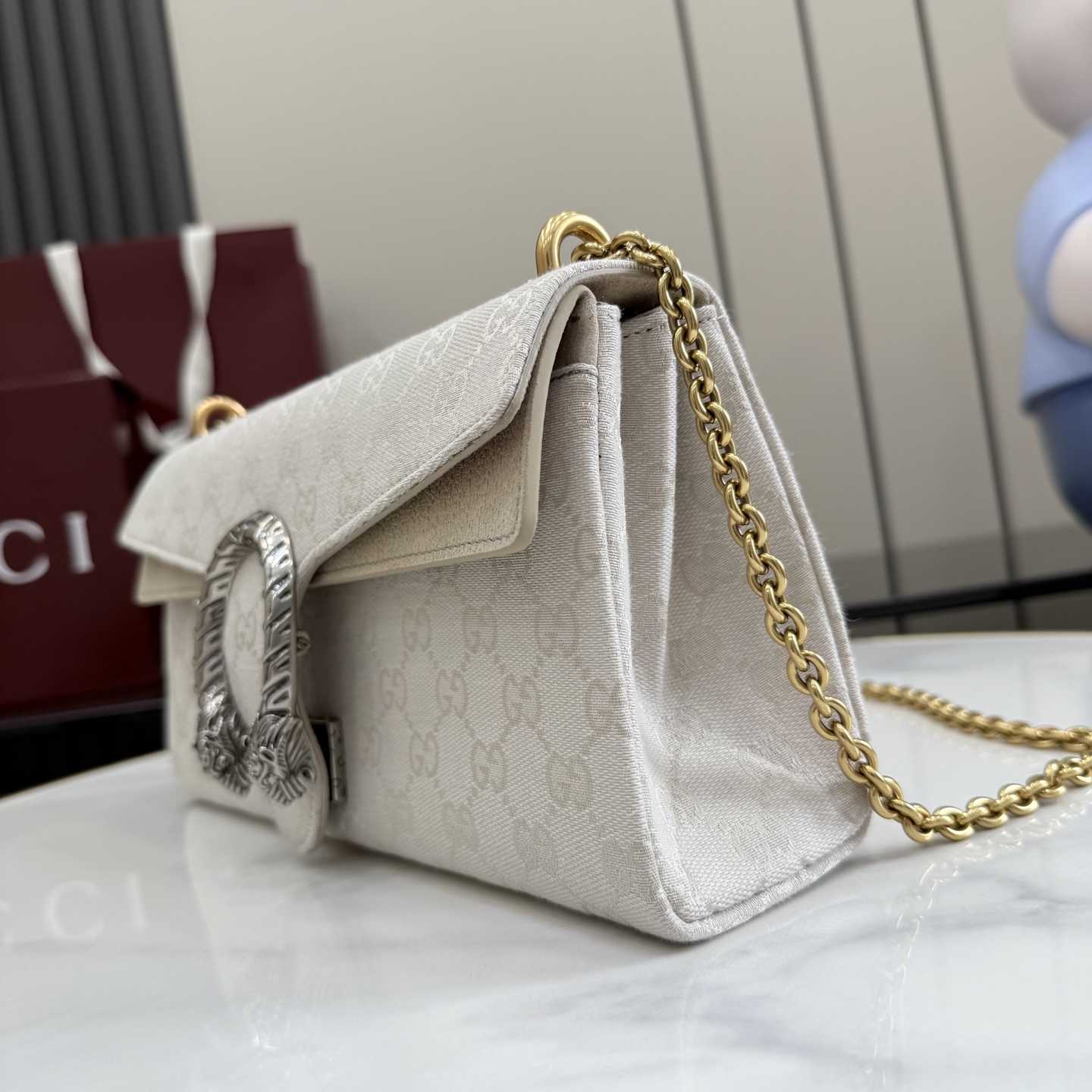 Gucci Dionysus Medium Shoulder Bag - DesignerGu