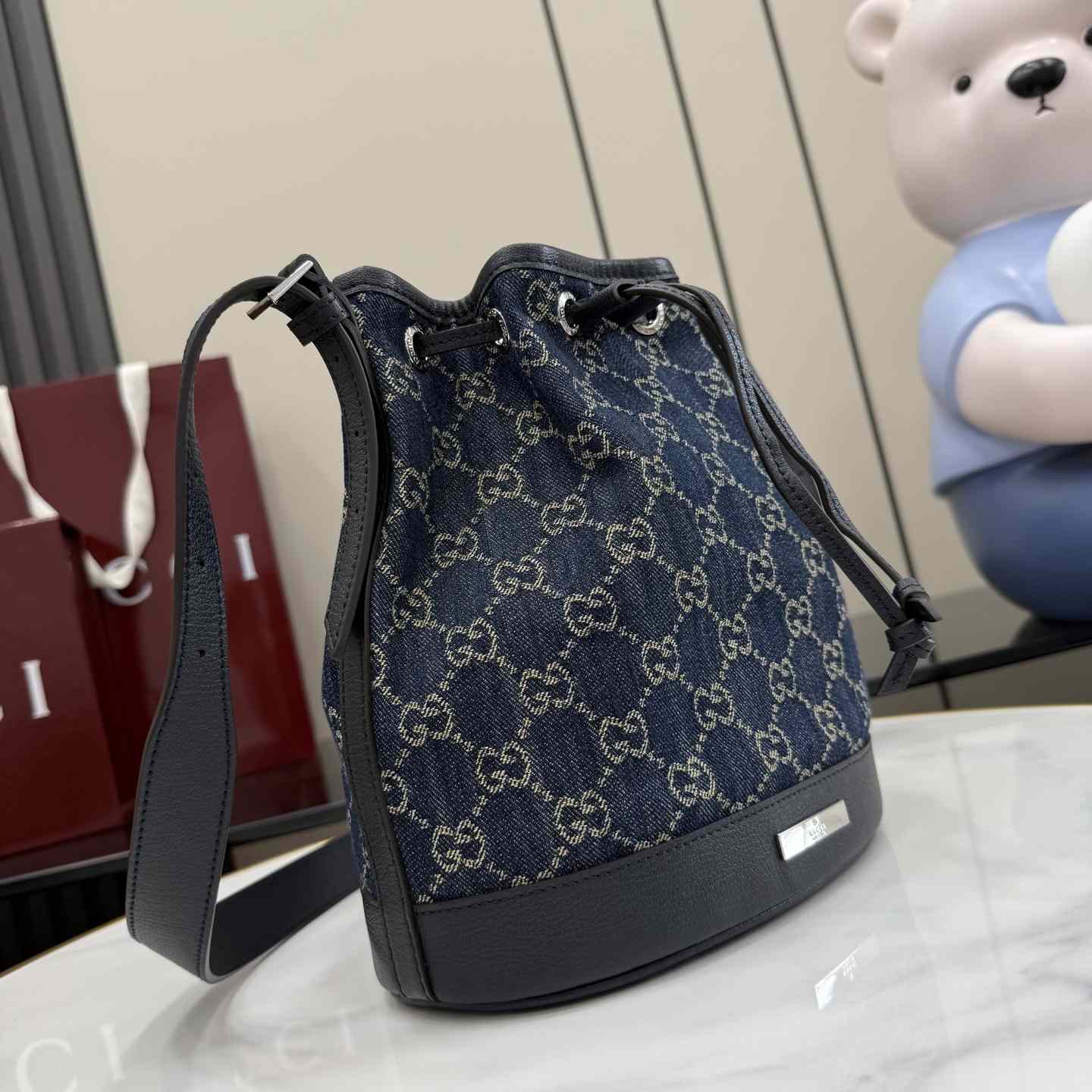 Gucci Venice Small Bucket Bag - DesignerGu