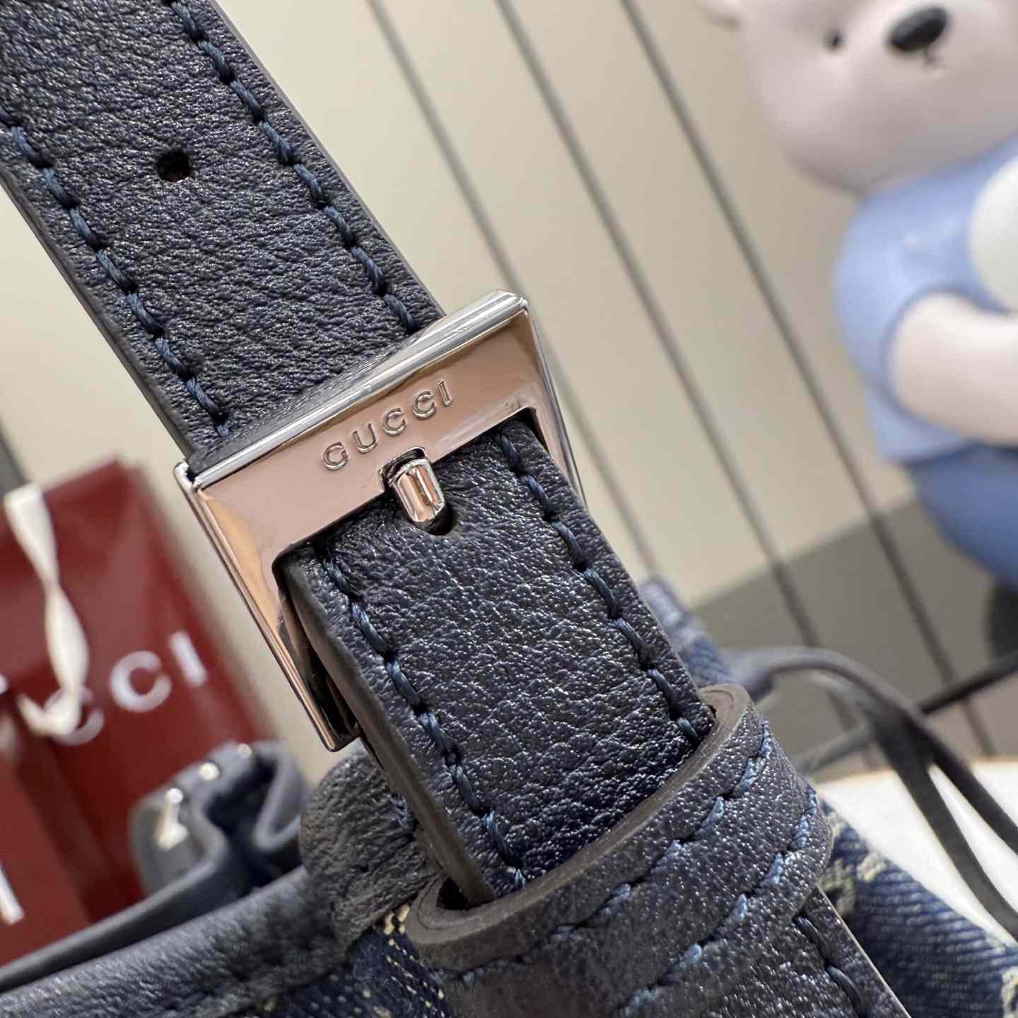Gucci Venice Small Bucket Bag - DesignerGu