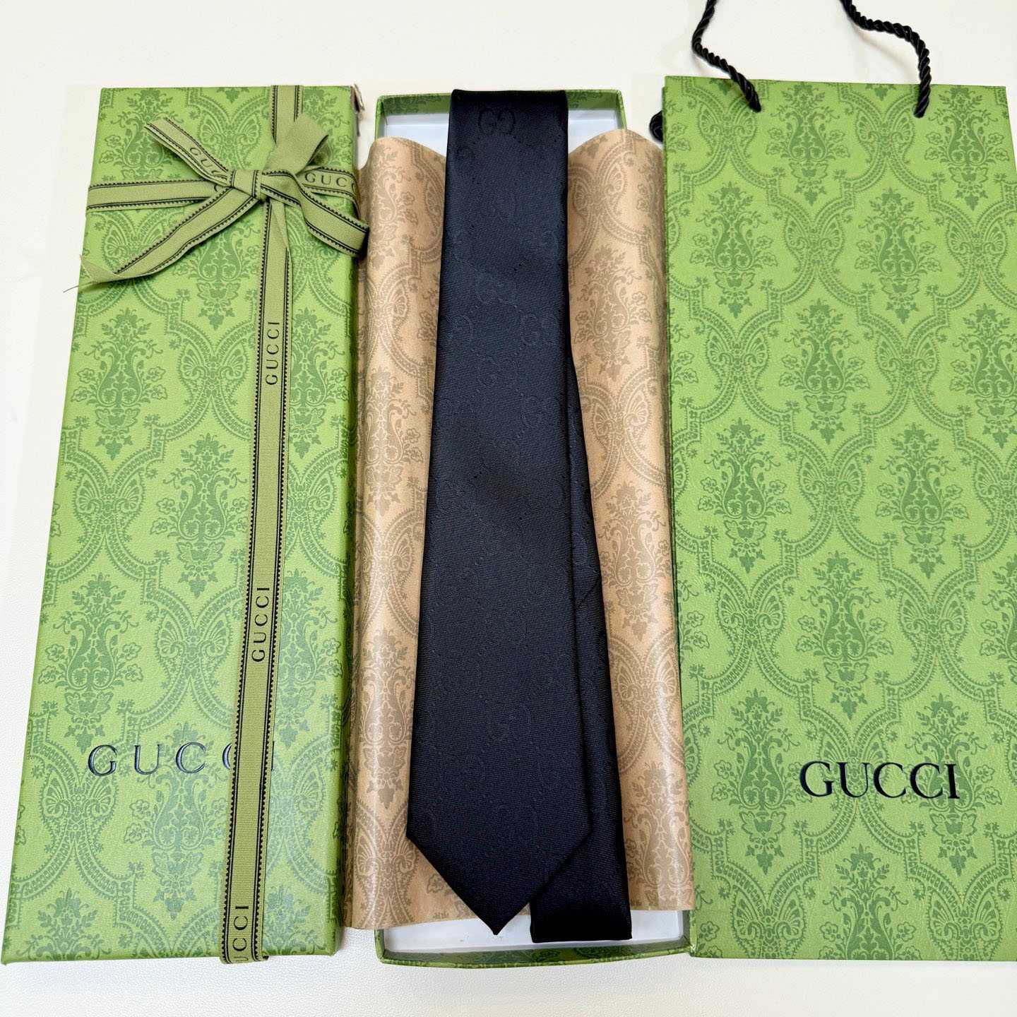 Gucci GG Silk Cotton Tie - DesignerGu