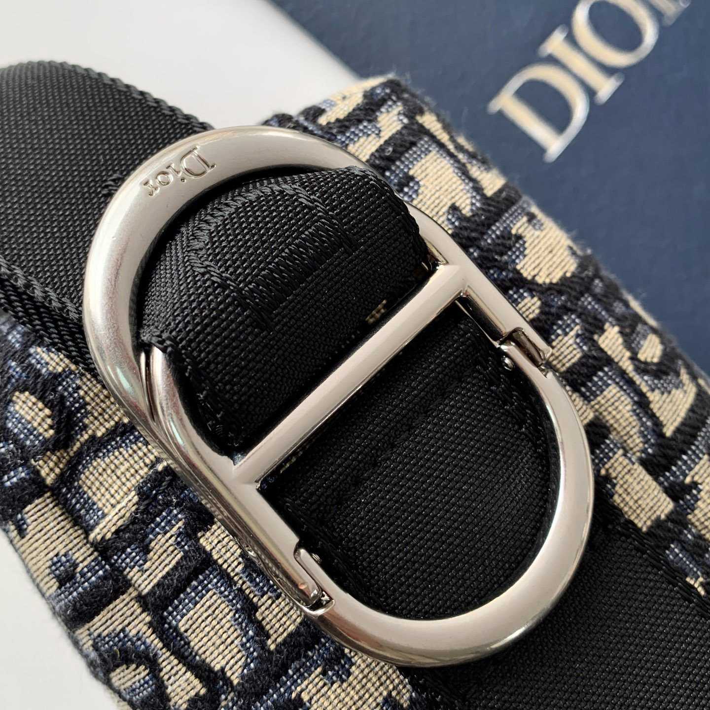 Dior Rider Zipped Messenger Bag - DesignerGu