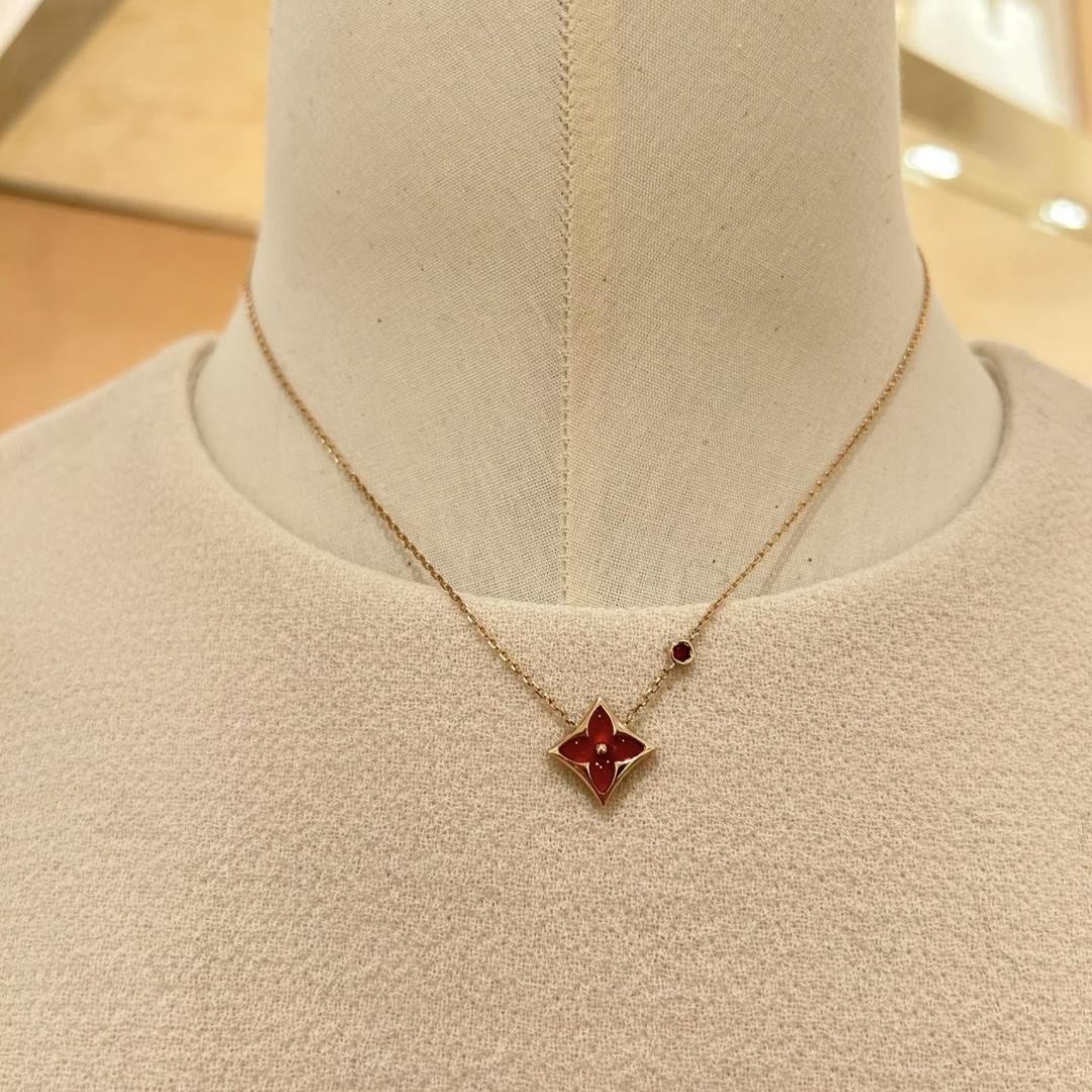 Louis Vuitton Color Blossom BB Star Pendant - DesignerGu