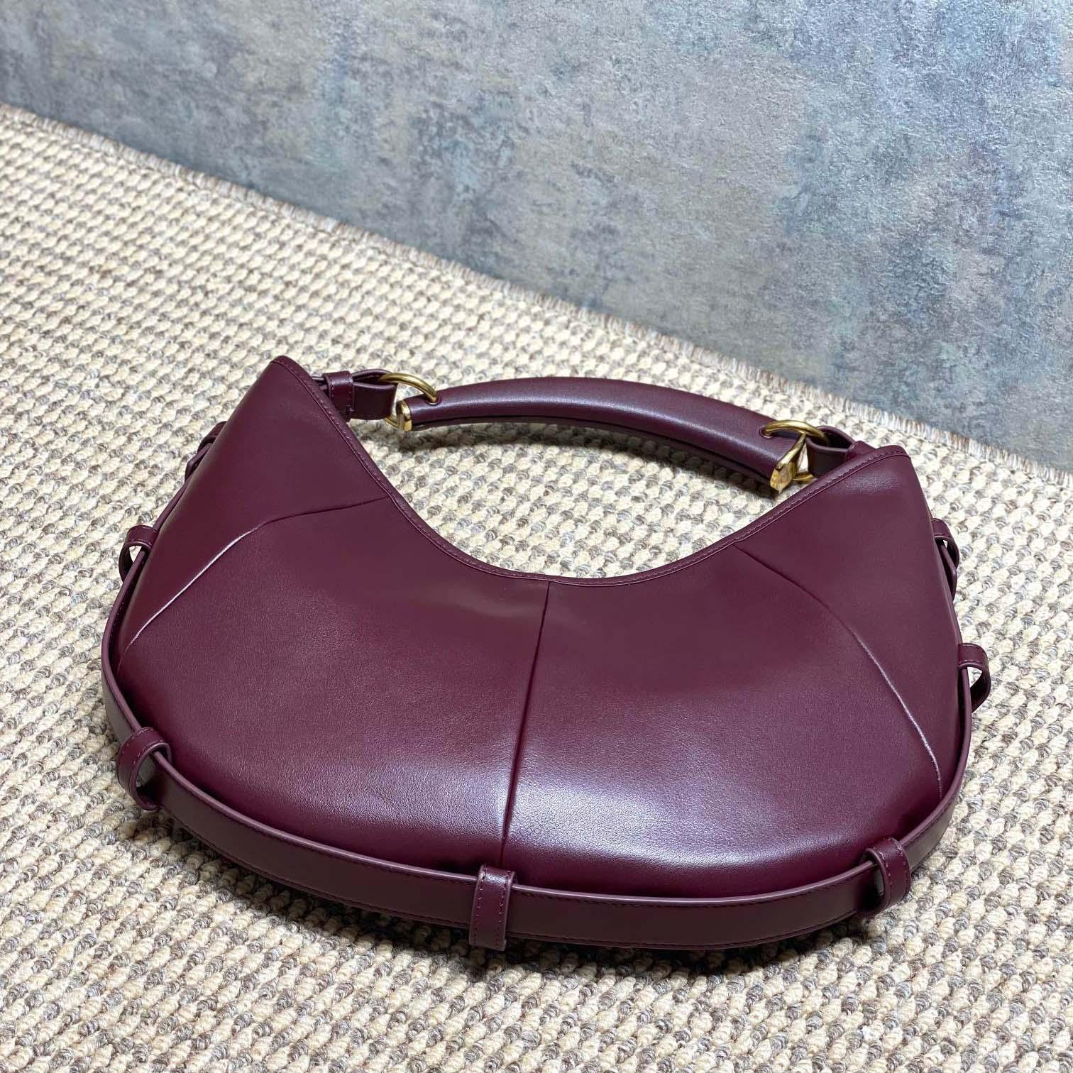Saint Laurent MOMBASA Medium In Leather - DesignerGu