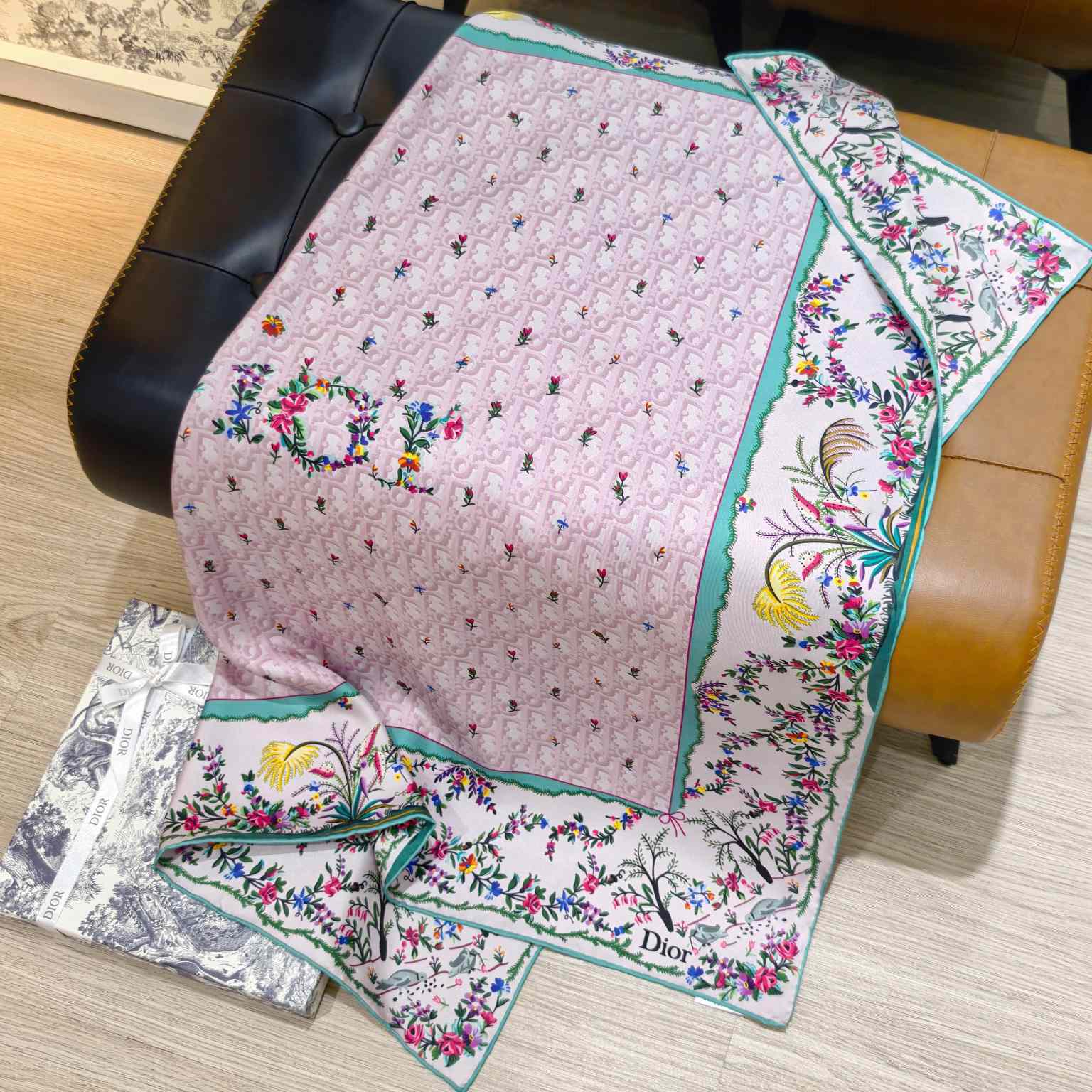 Dior Dioramour Revolution Flowers 90 Square Scarf - DesignerGu