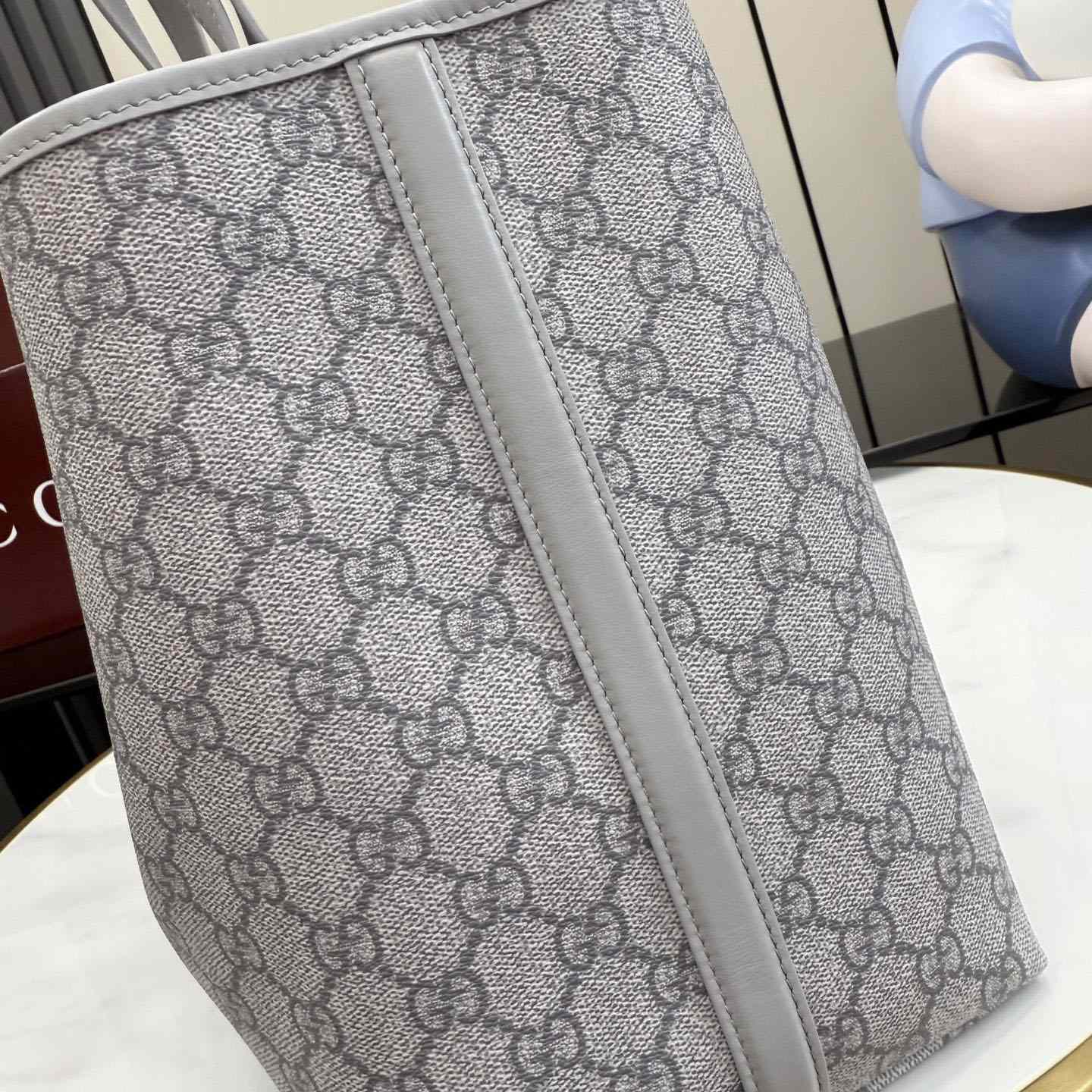 Gucci GG Emblem Large Tote Bag 815213 - DesignerGu