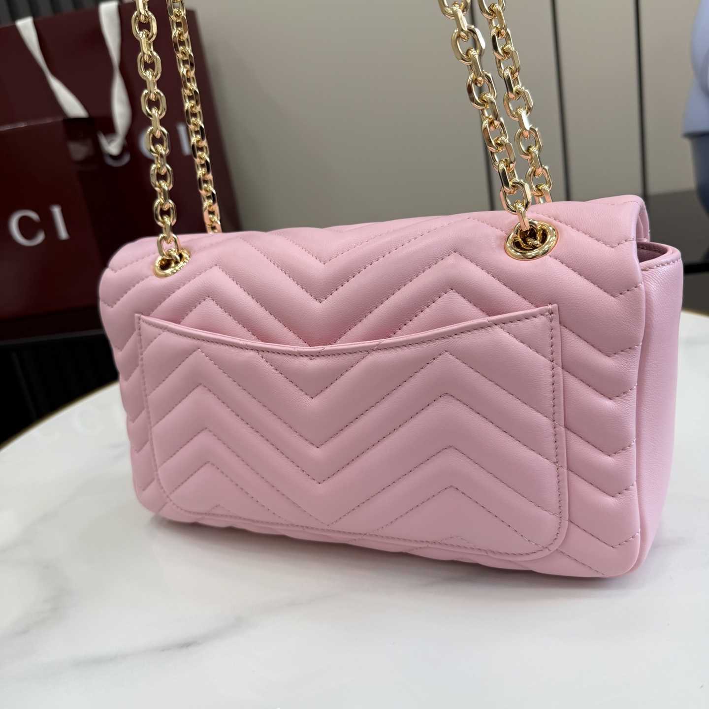 Gucci GG Marmont Medium Shoulder Bag - DesignerGu