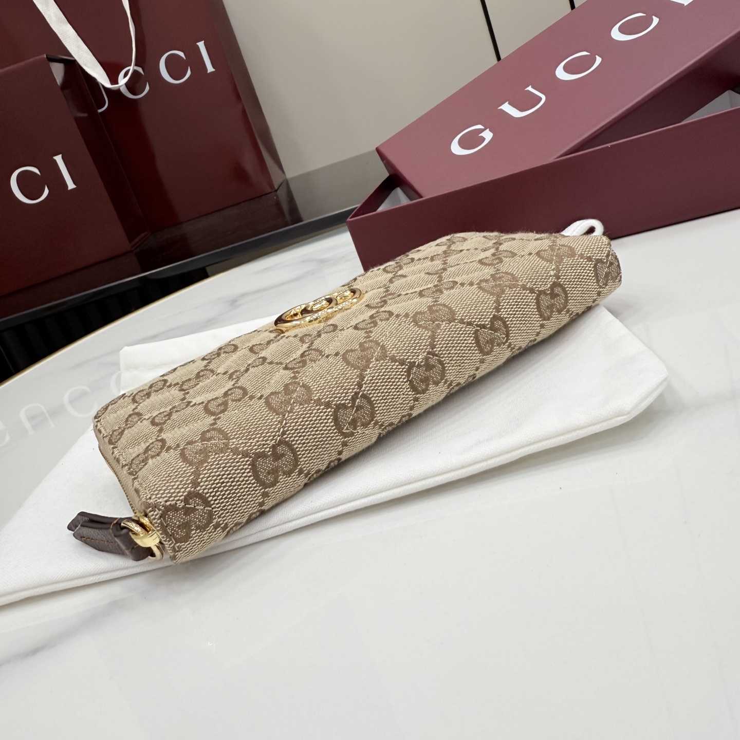 Gucci GG Marmont Zip Around Wallet - DesignerGu