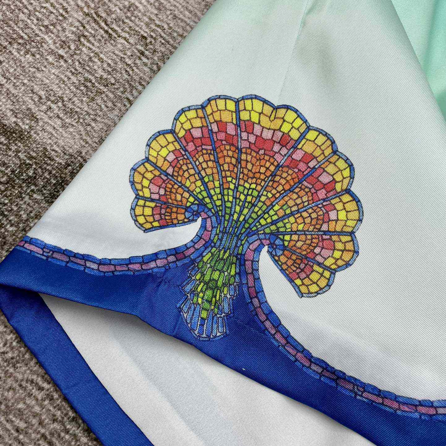 Casablanca Coquillage Coloré Silk Shorts CA3458 - DesignerGu
