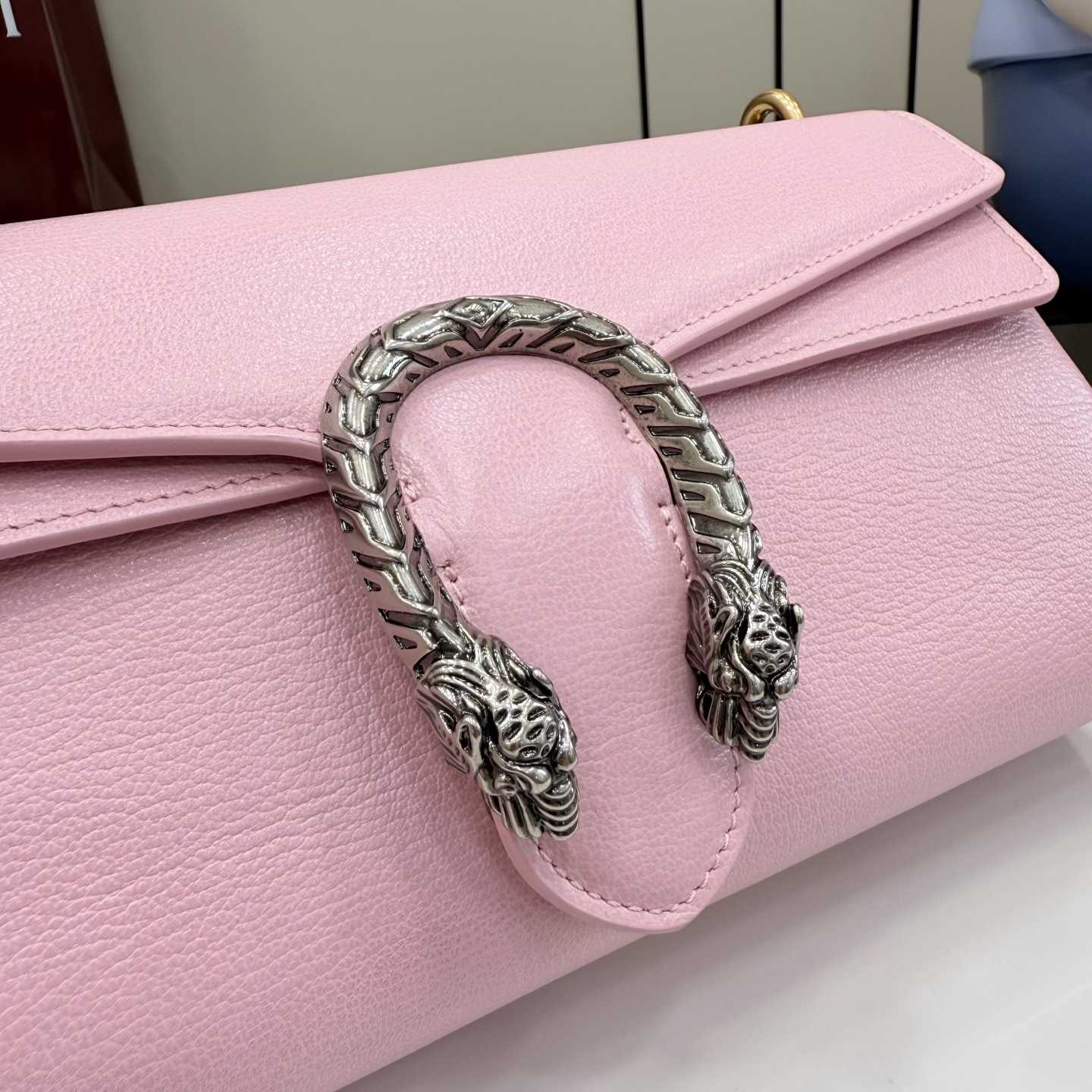 Gucci Dionysus Medium Shoulder Bag - DesignerGu