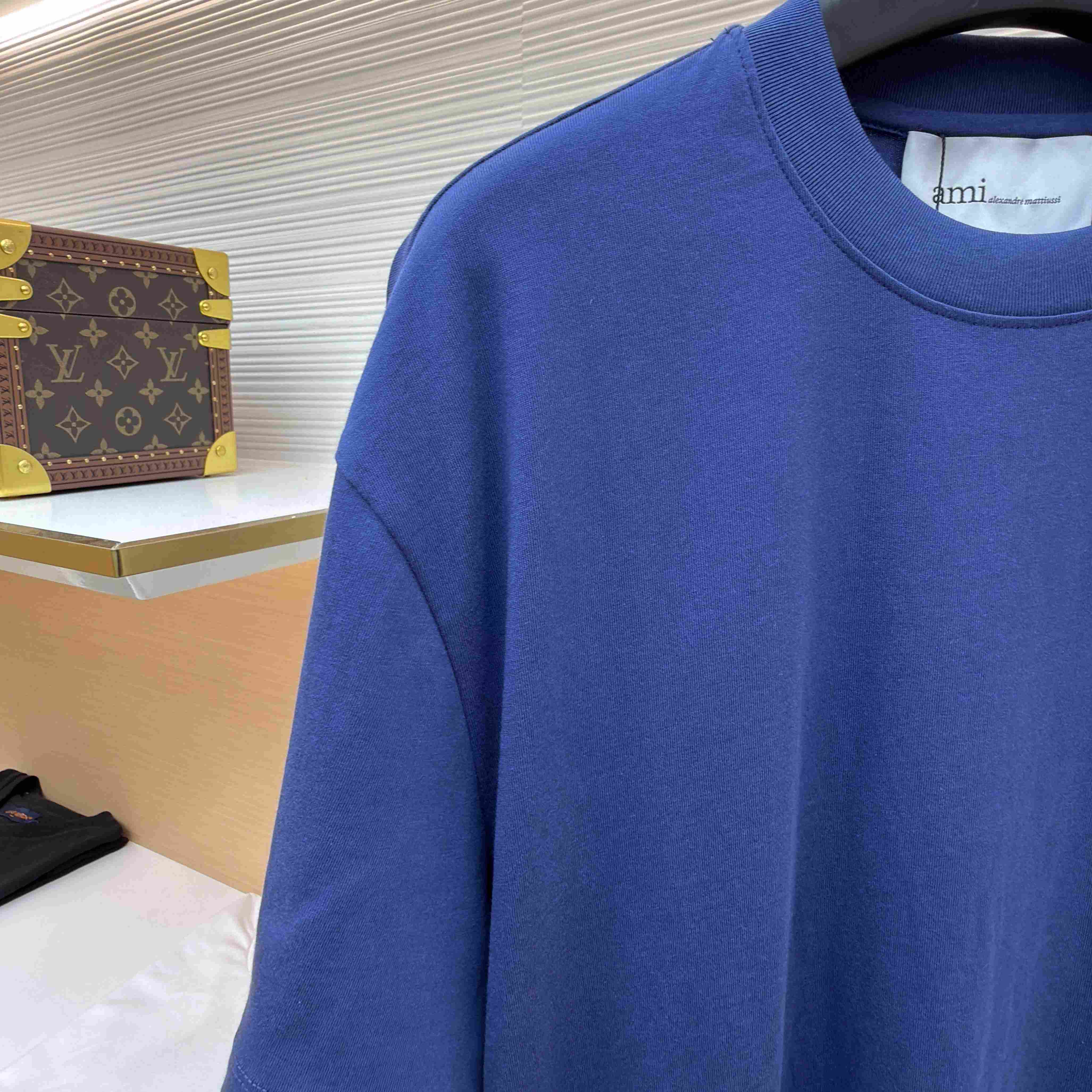 AMI Paris Blue Cotton Ami De Coeur T-shirt - DesignerGu