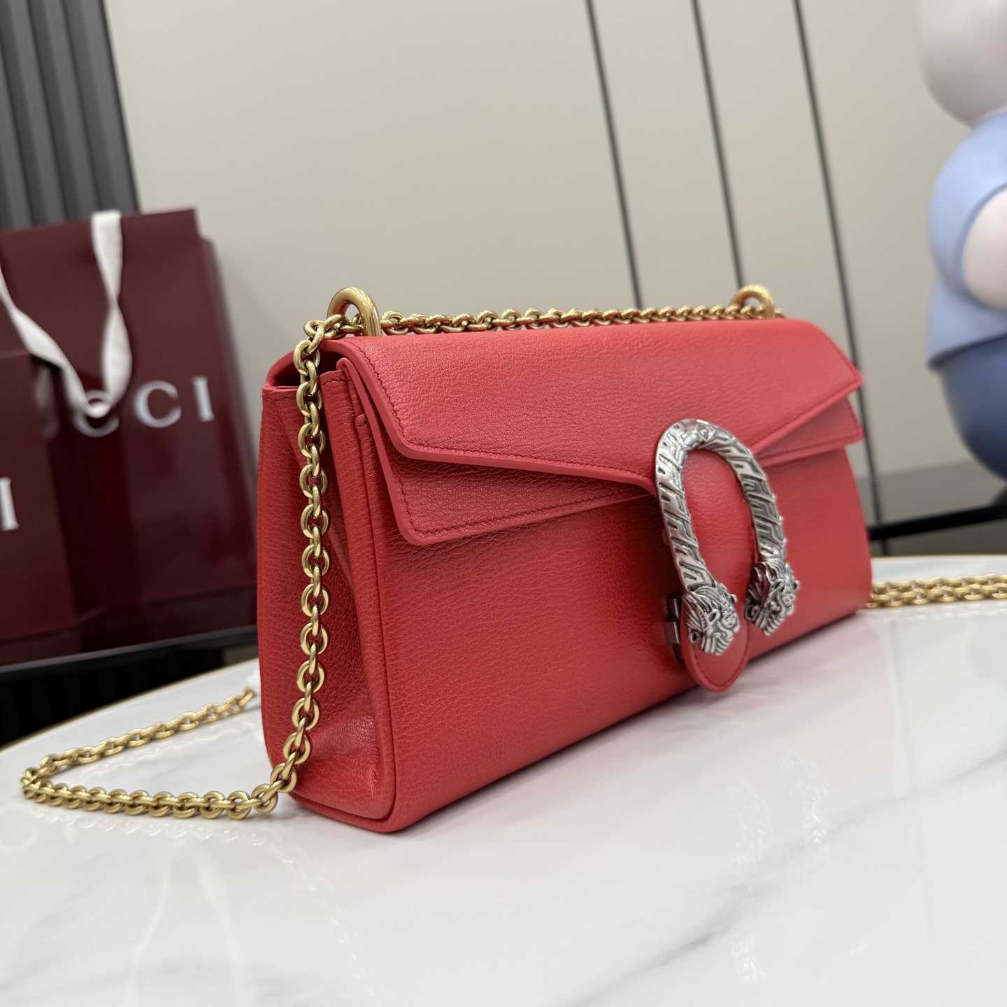 Gucci Dionysus Medium Shoulder Bag - DesignerGu