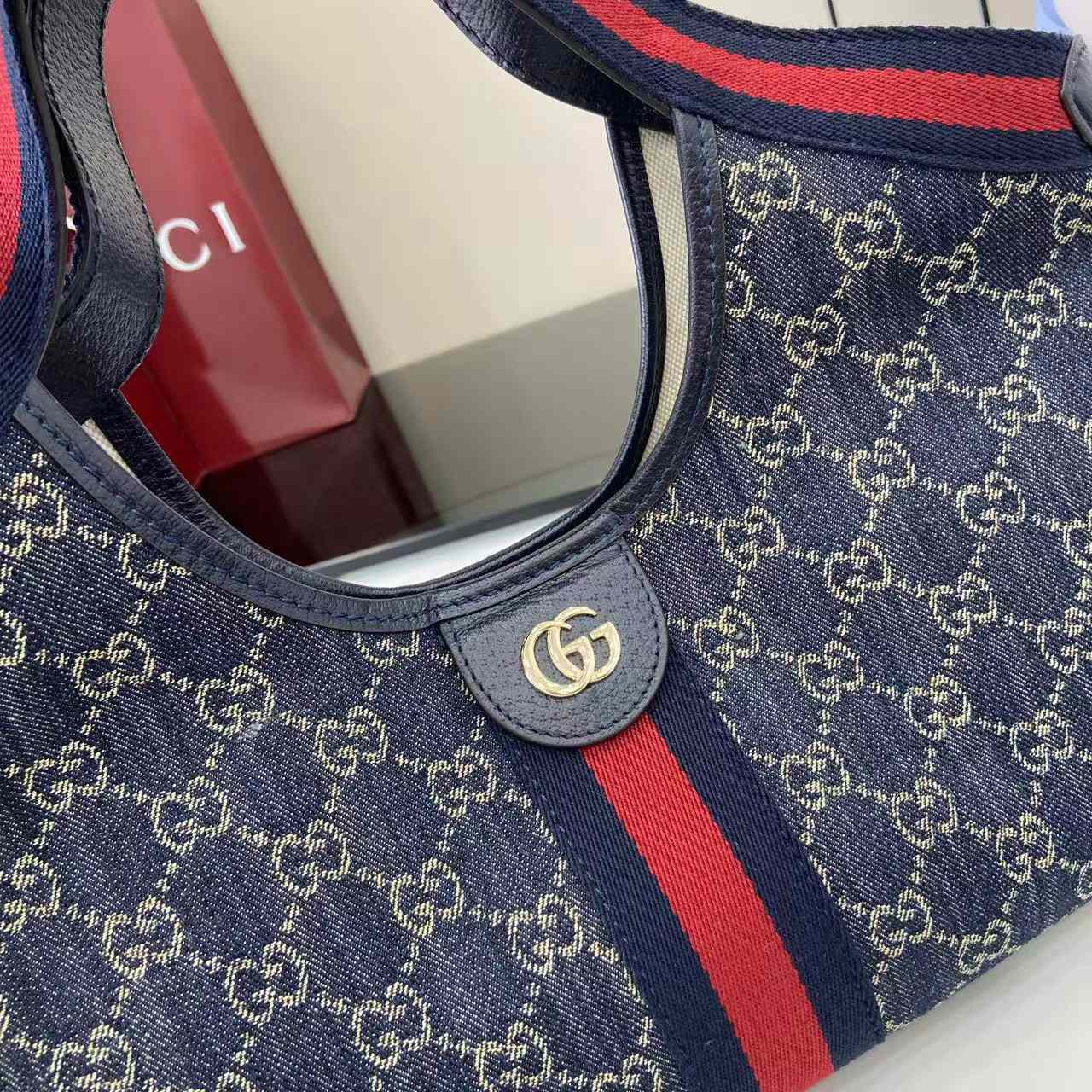 Gucci Giglio Small Tote Bag 860845 - DesignerGu