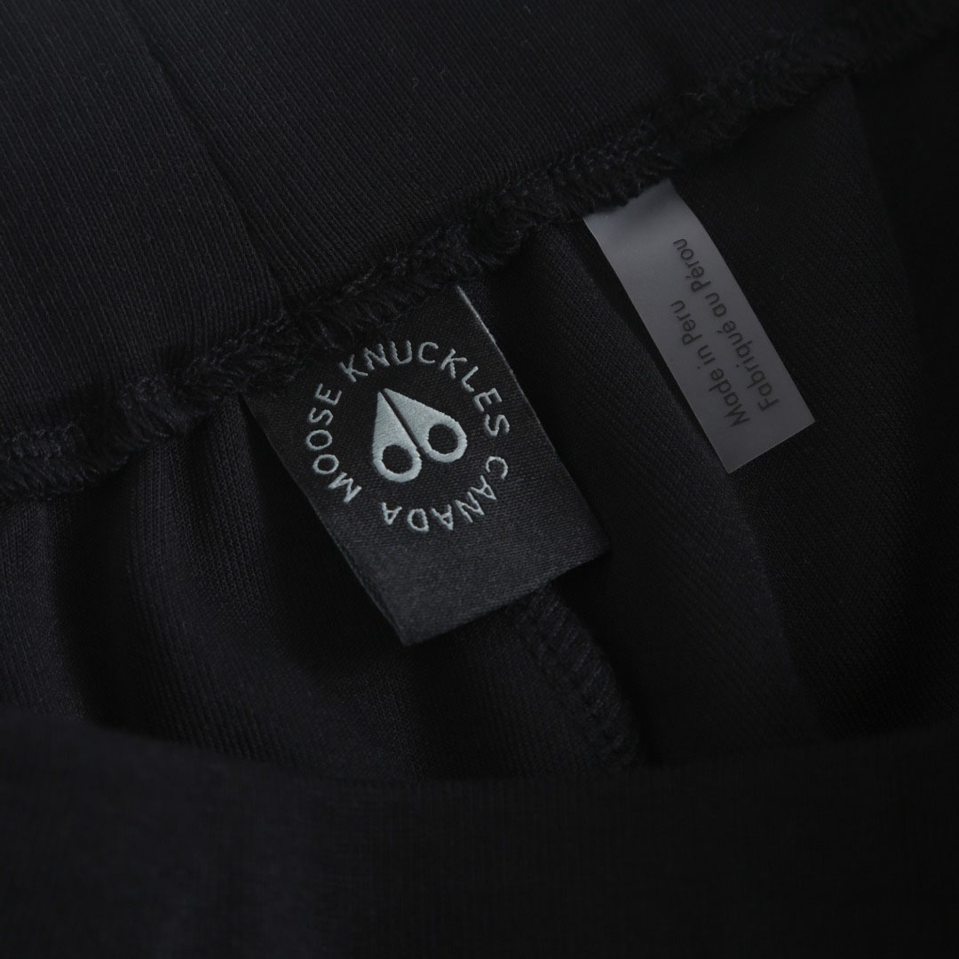 Moose Knuckles Dalon Cargo Sweatshorts - DesignerGu