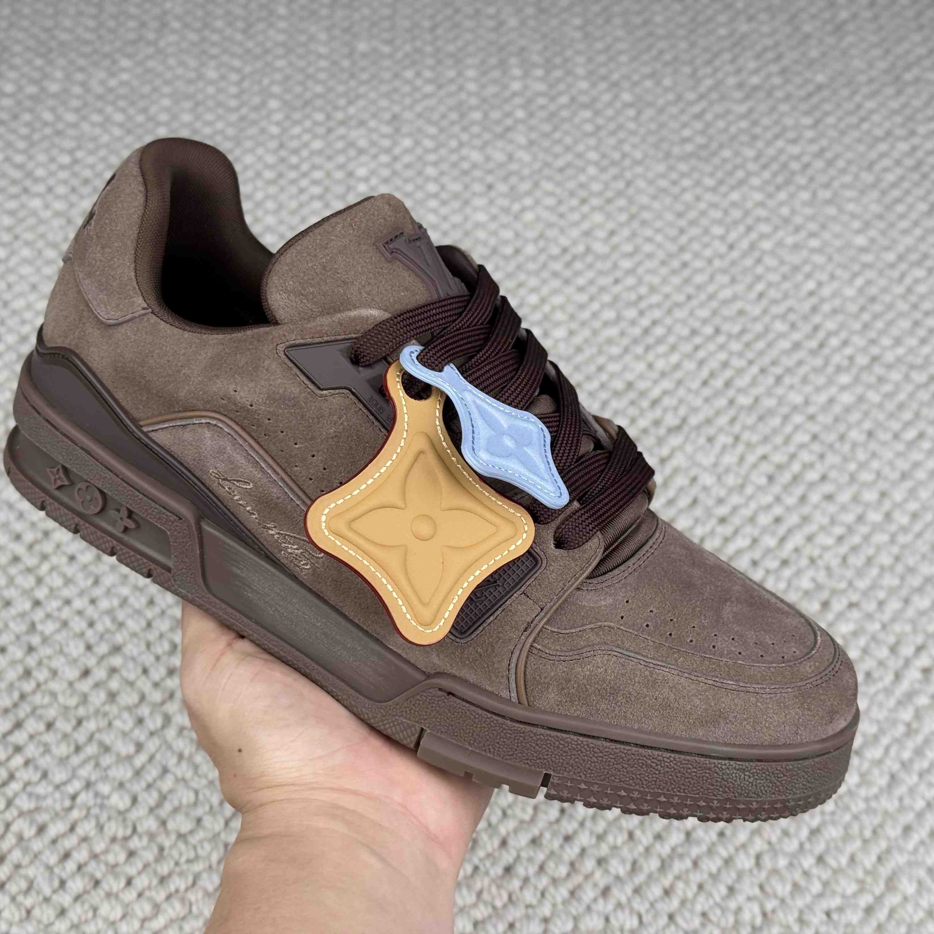Louis Vuitton LV Trainer Distressed Sneaker 1AKBOU - DesignerGu
