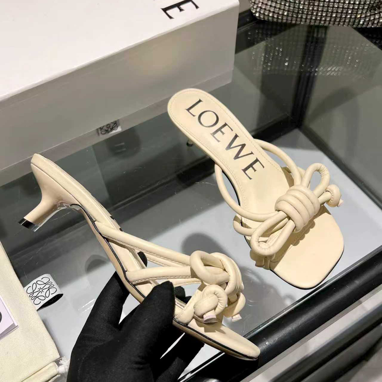 Loewe Flamenco Knot Sandal In Lambskin - DesignerGu