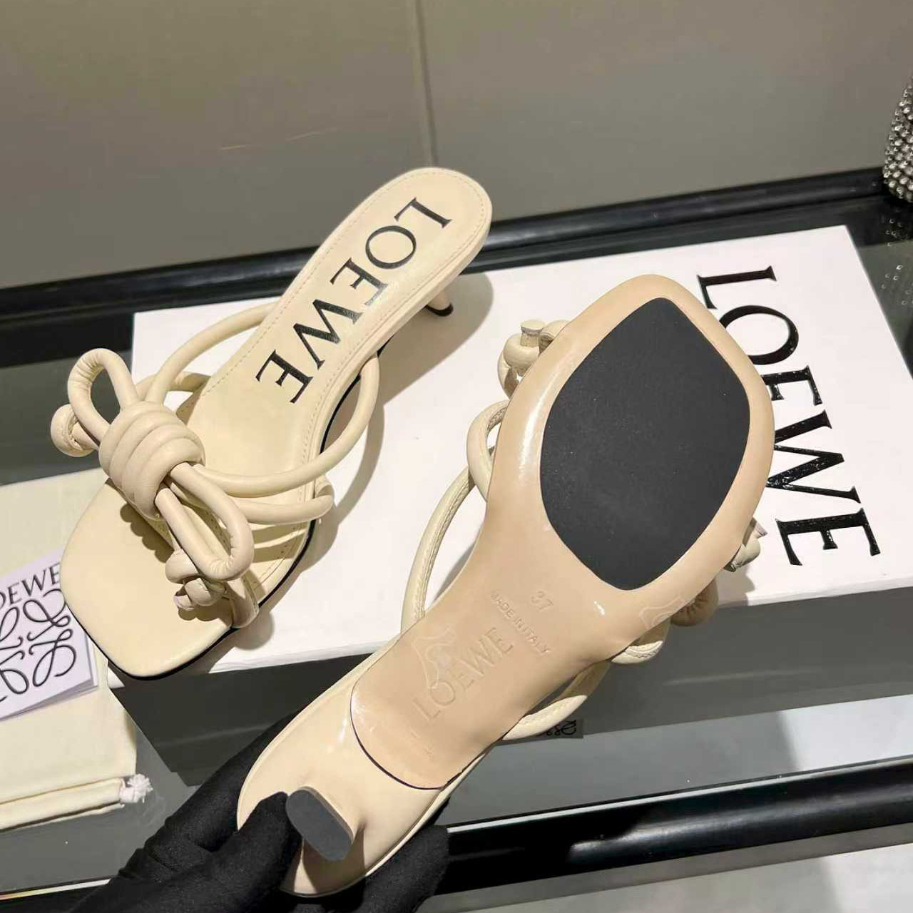 Loewe Flamenco Knot Sandal In Lambskin - DesignerGu