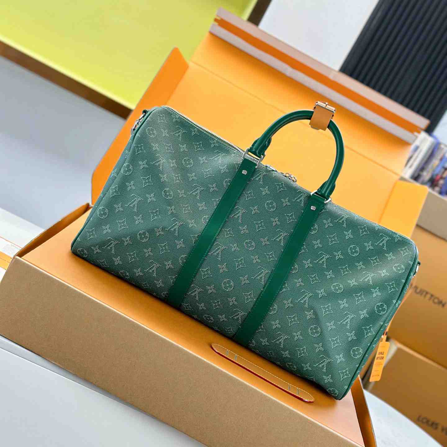 Louis Vuitton Keepall Bandoulière 50 M26866 - DesignerGu