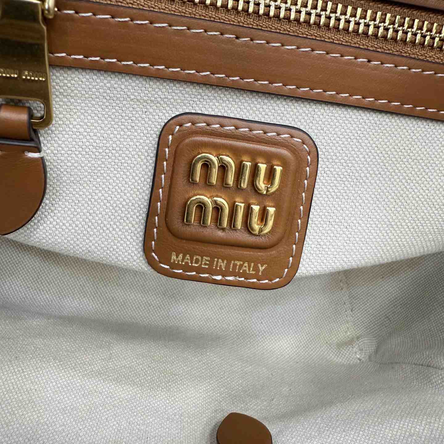 Miu Miu IVY Leather Bag 5BG288 - DesignerGu