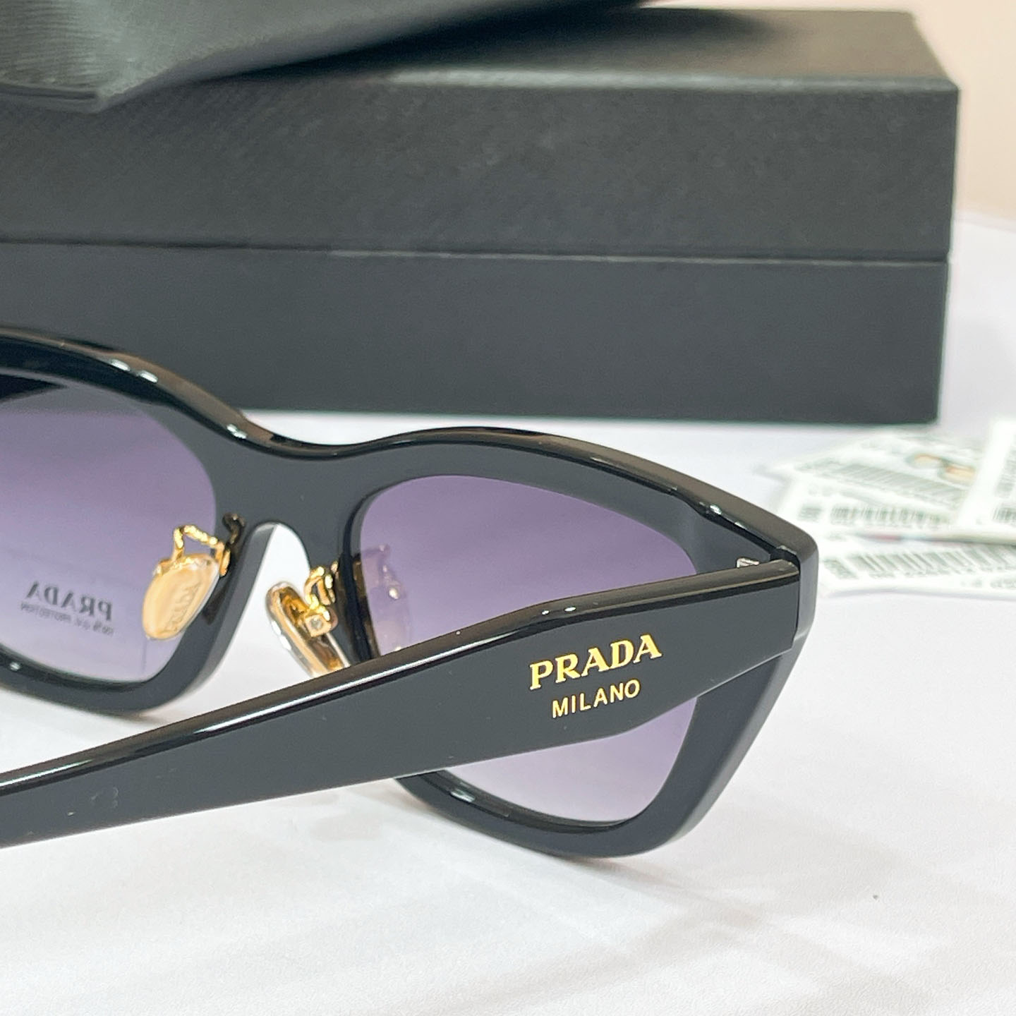 Prada PR D11VD Sunglasses - DesignerGu